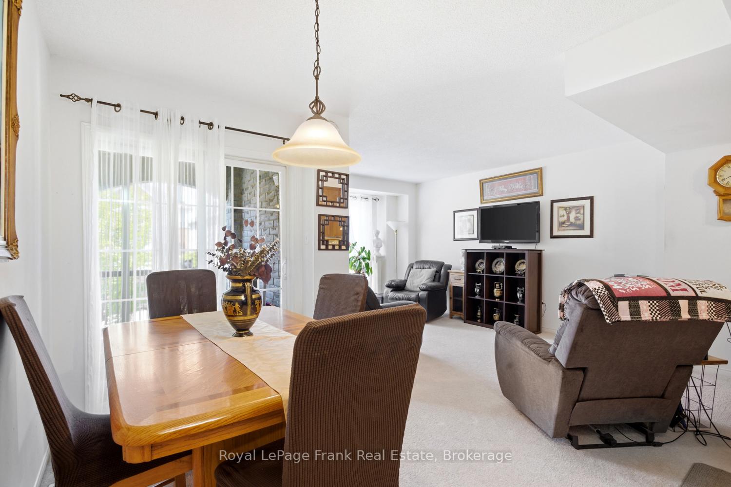 Photo 7 of 31 Linnell Street, Ajax, Central East — HOMEH