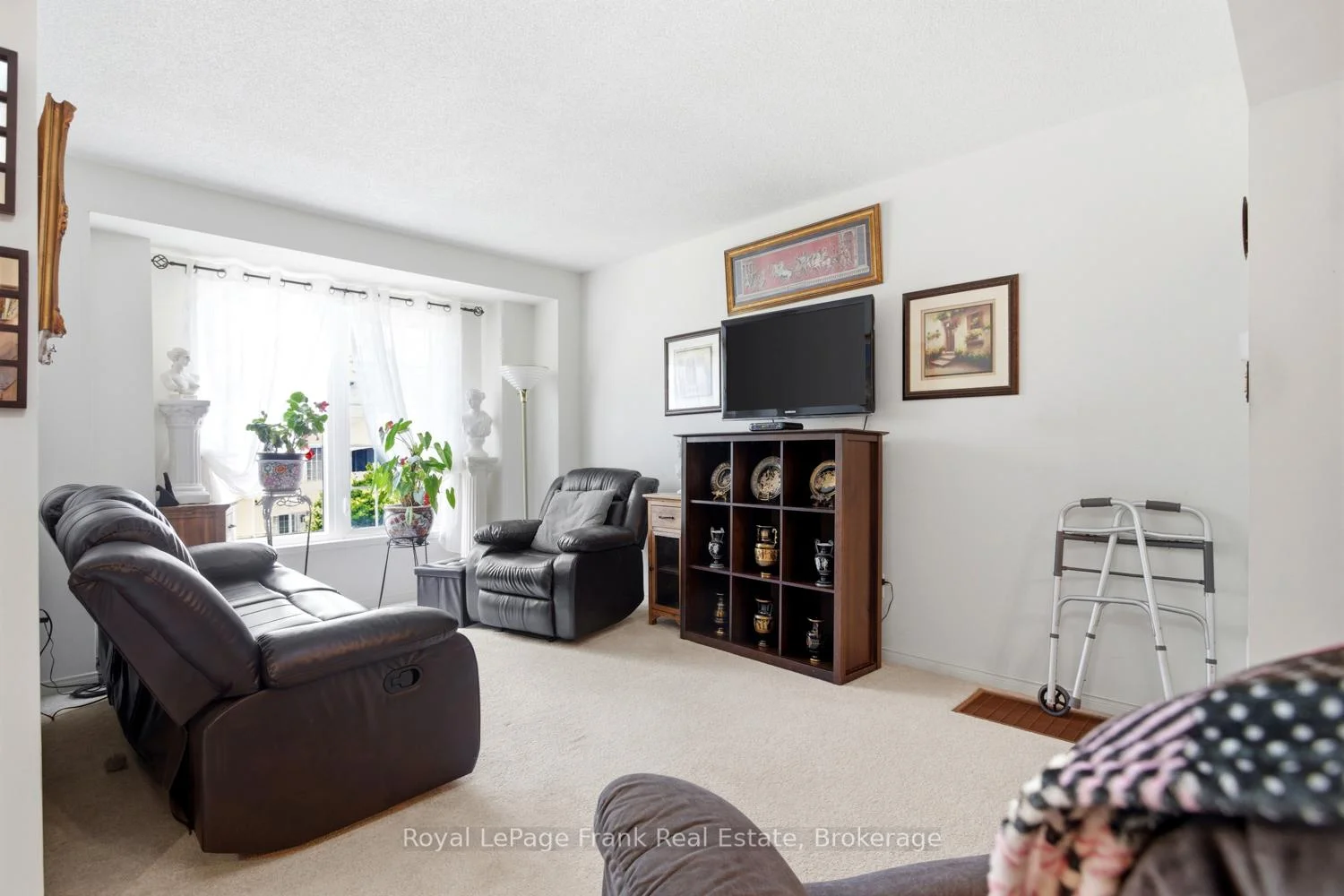 Photo 20 of 31 Linnell Street, Ajax, Central East — HOMEH