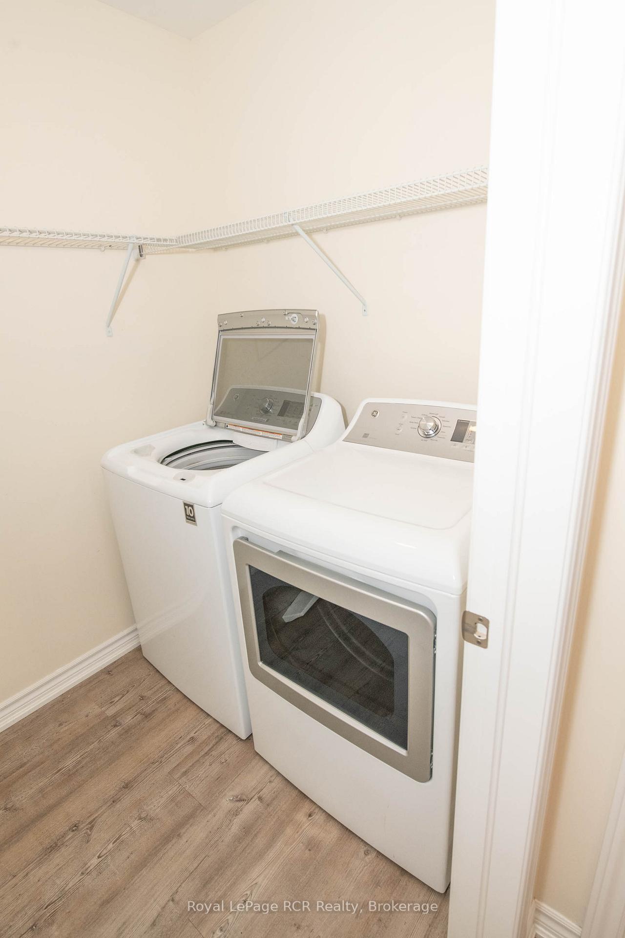 Photo 17 of 465 Wellington Street E, Wellington North, Mount Forest — HOMEH