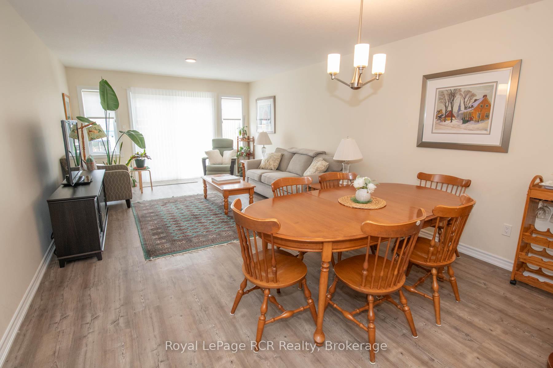 Photo 20 of 465 Wellington Street E, Wellington North, Mount Forest — HOMEH
