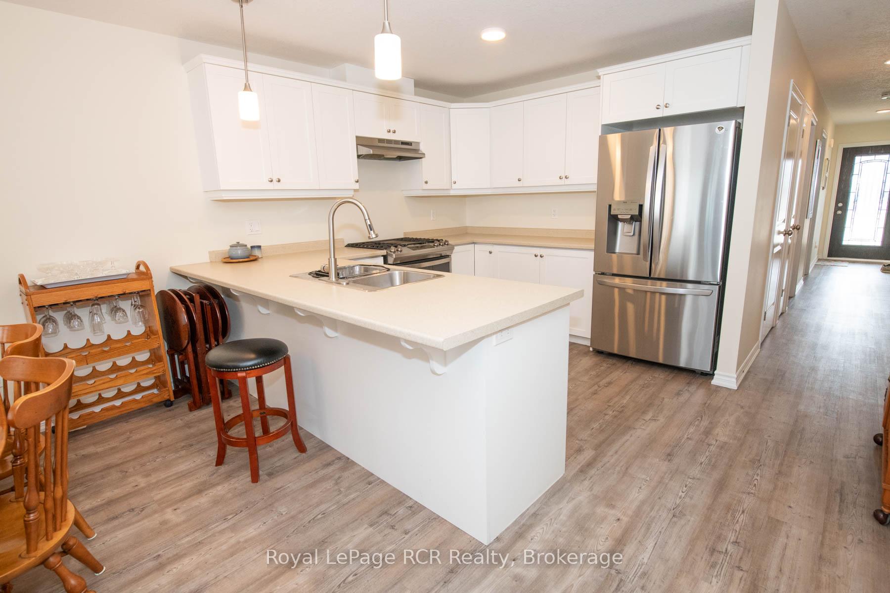 Photo 21 of 465 Wellington Street E, Wellington North, Mount Forest — HOMEH