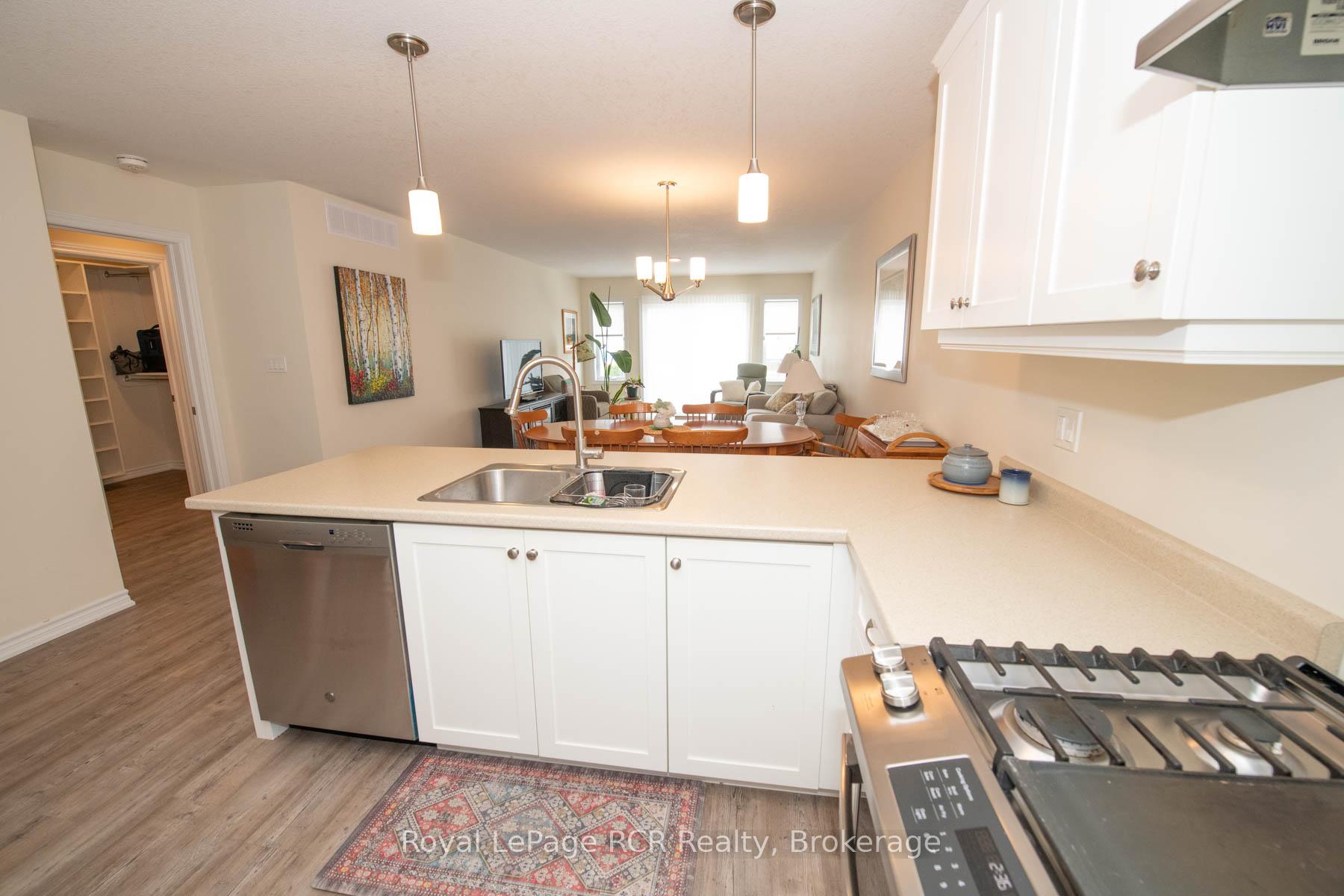 Photo 23 of 465 Wellington Street E, Wellington North, Mount Forest — HOMEH