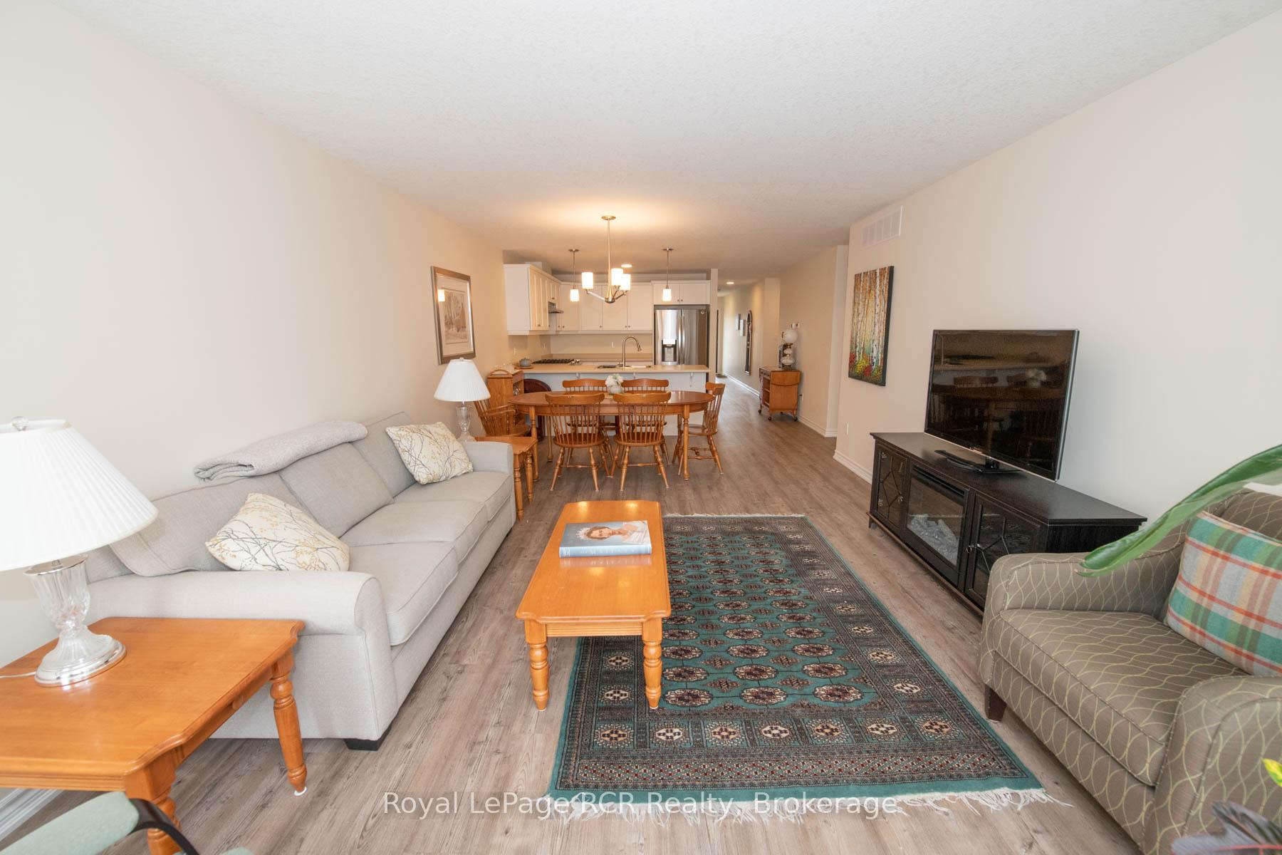Photo 27 of 465 Wellington Street E, Wellington North, Mount Forest — HOMEH