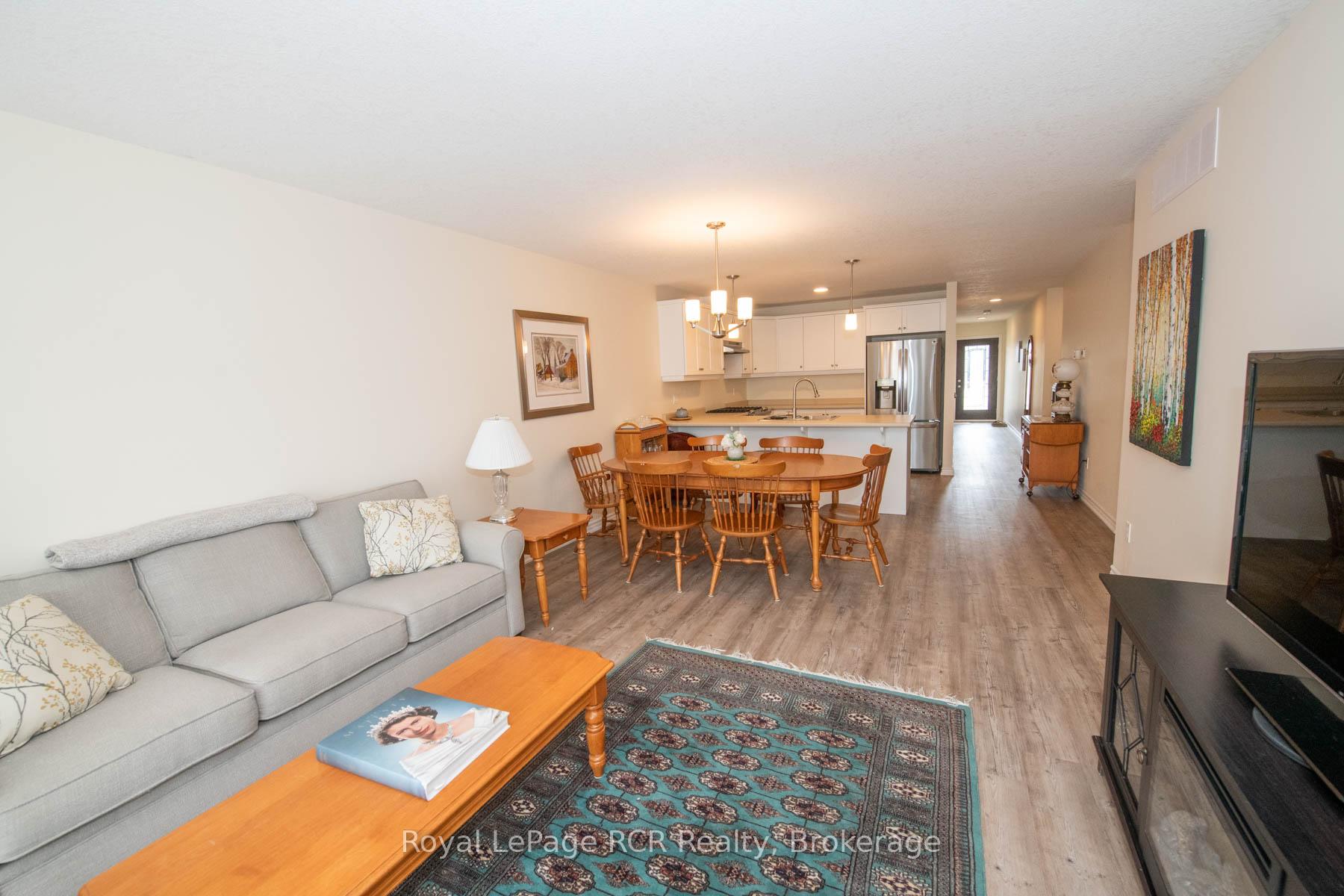 Photo 28 of 465 Wellington Street E, Wellington North, Mount Forest — HOMEH