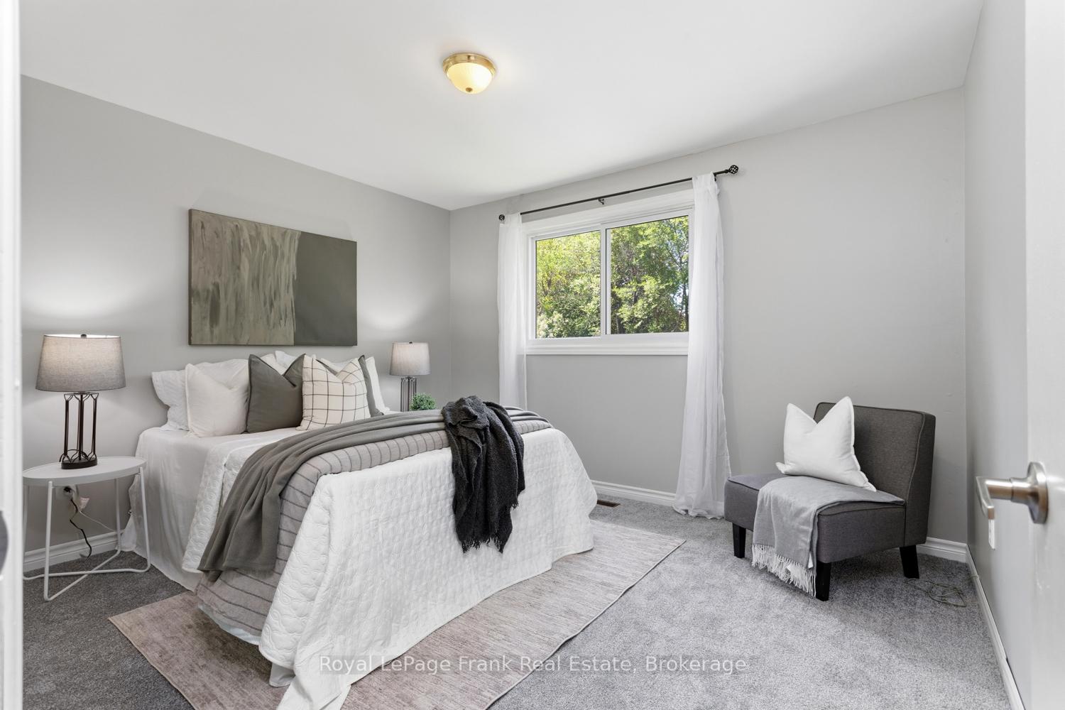 Photo 24 of 14 Beecroft Court, Whitby, Lynde Creek — HOMEH