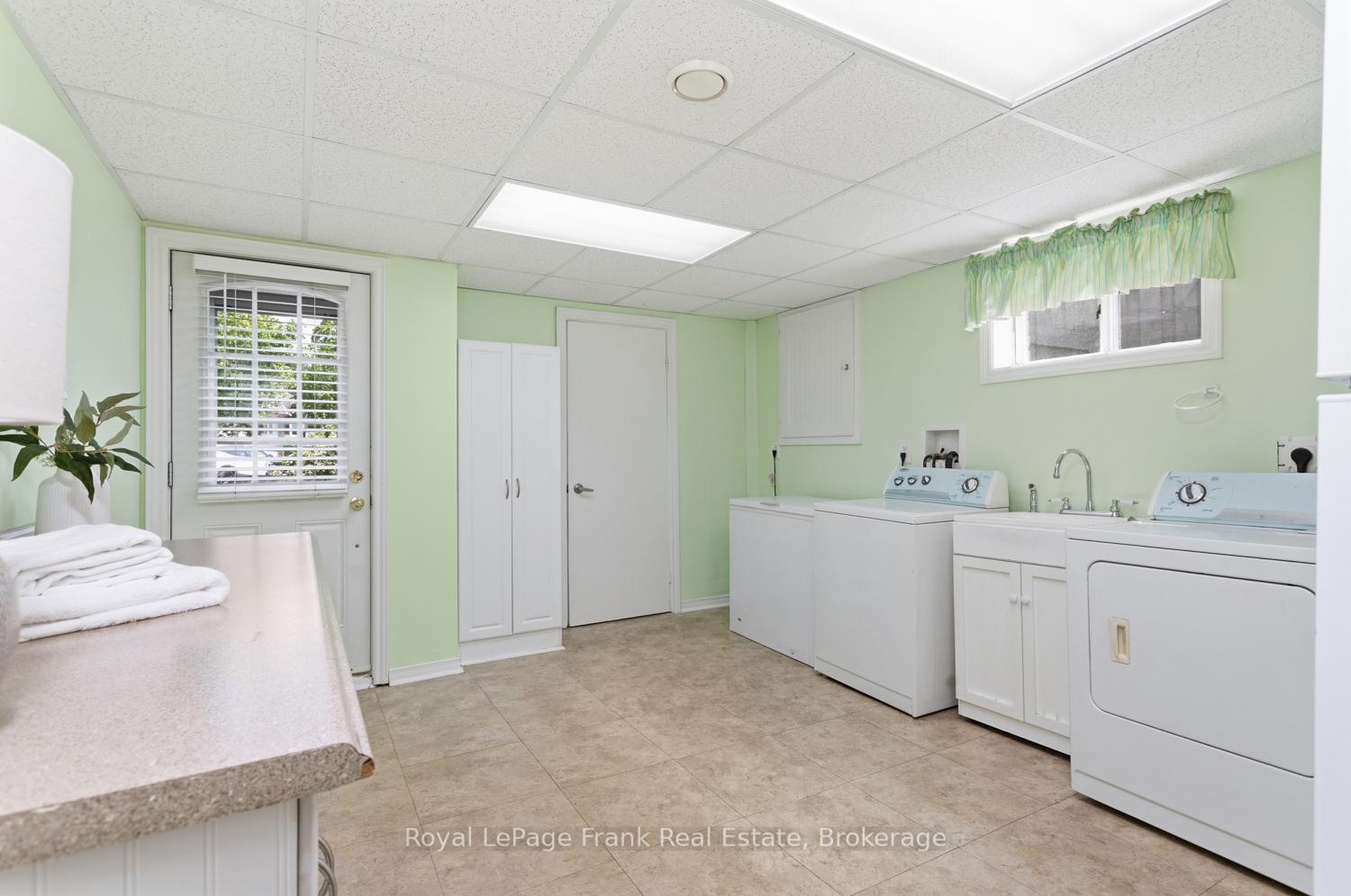 Photo 27 of 14 Beecroft Court, Whitby, Lynde Creek — HOMEH