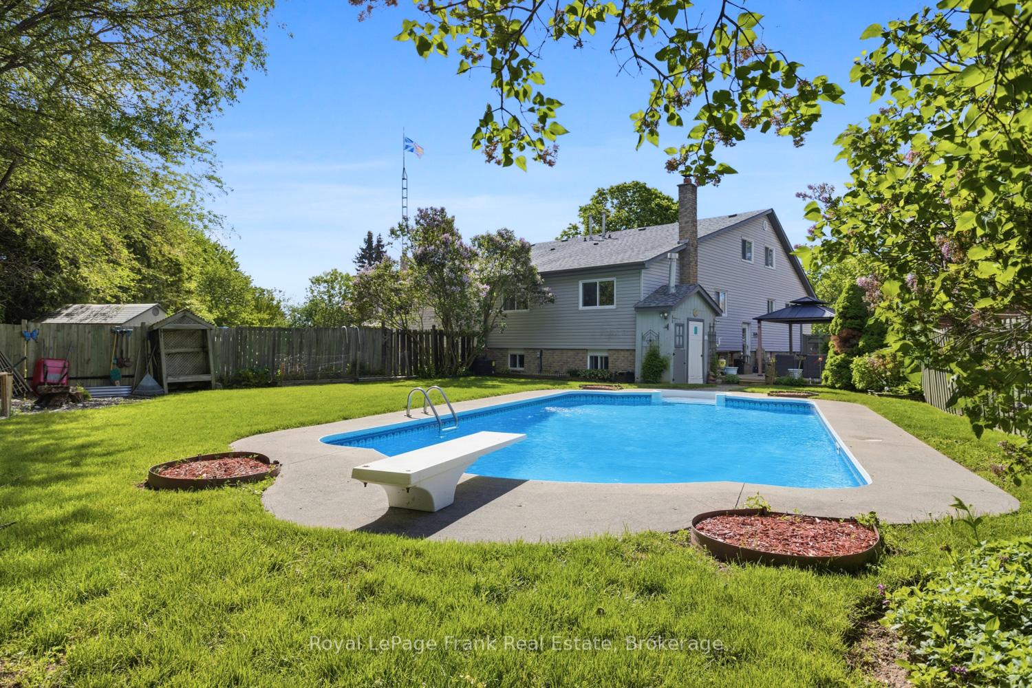 Photo 31 of 14 Beecroft Court, Whitby, Lynde Creek — HOMEH