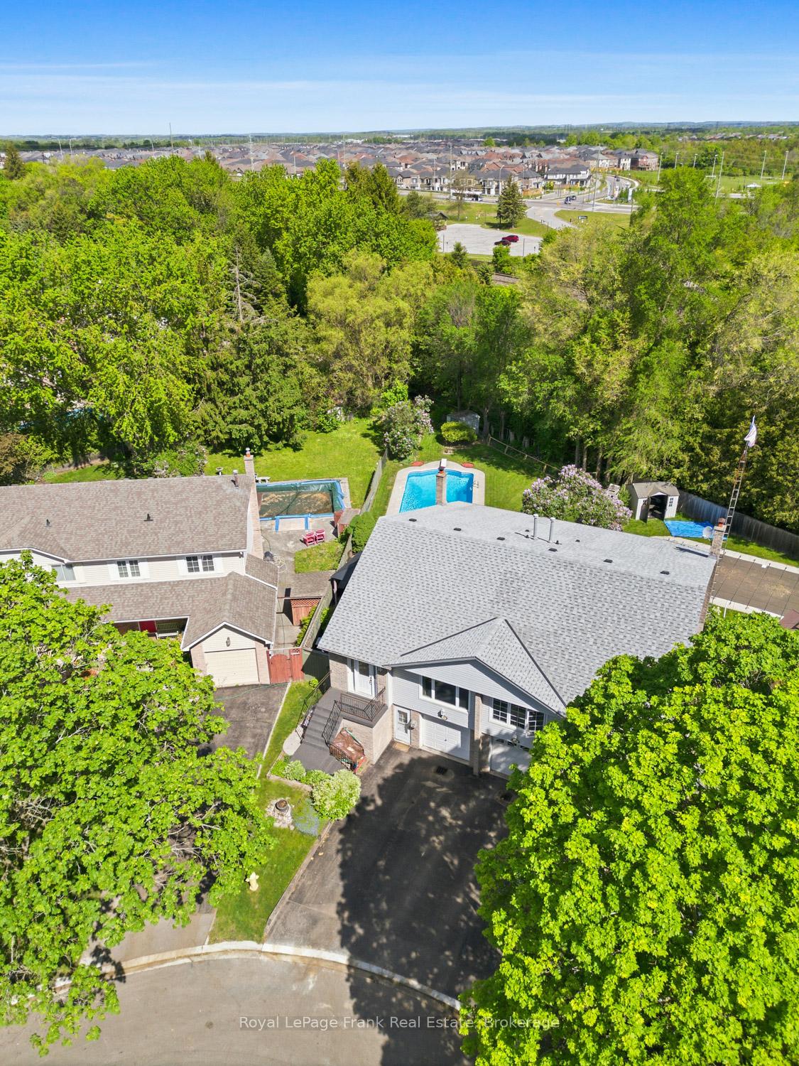 Photo 36 of 14 Beecroft Court, Whitby, Lynde Creek — HOMEH