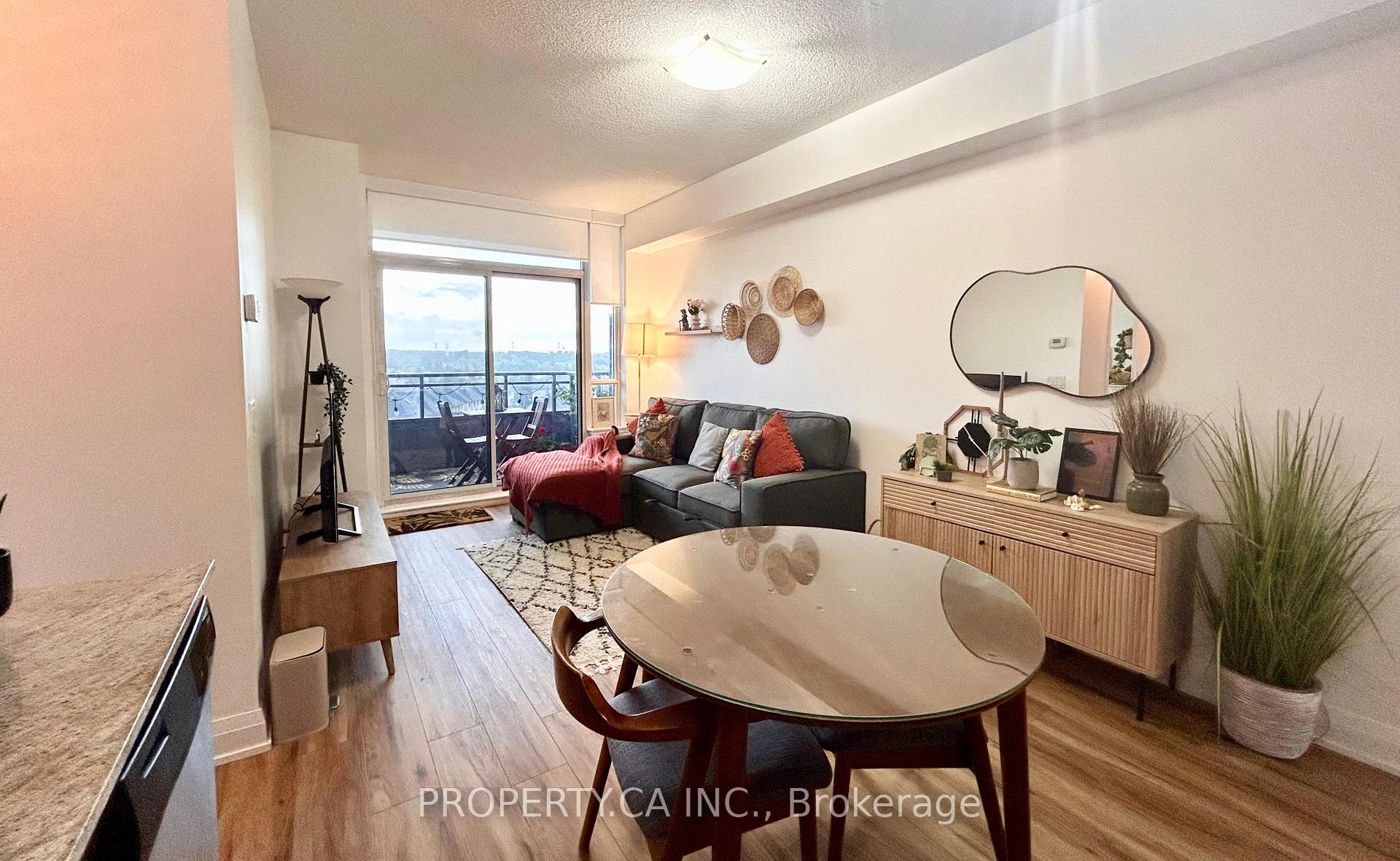 Photo 2 of Unit 801, 85 North Park Road, Vaughan, Beverley Glen — HOMEH