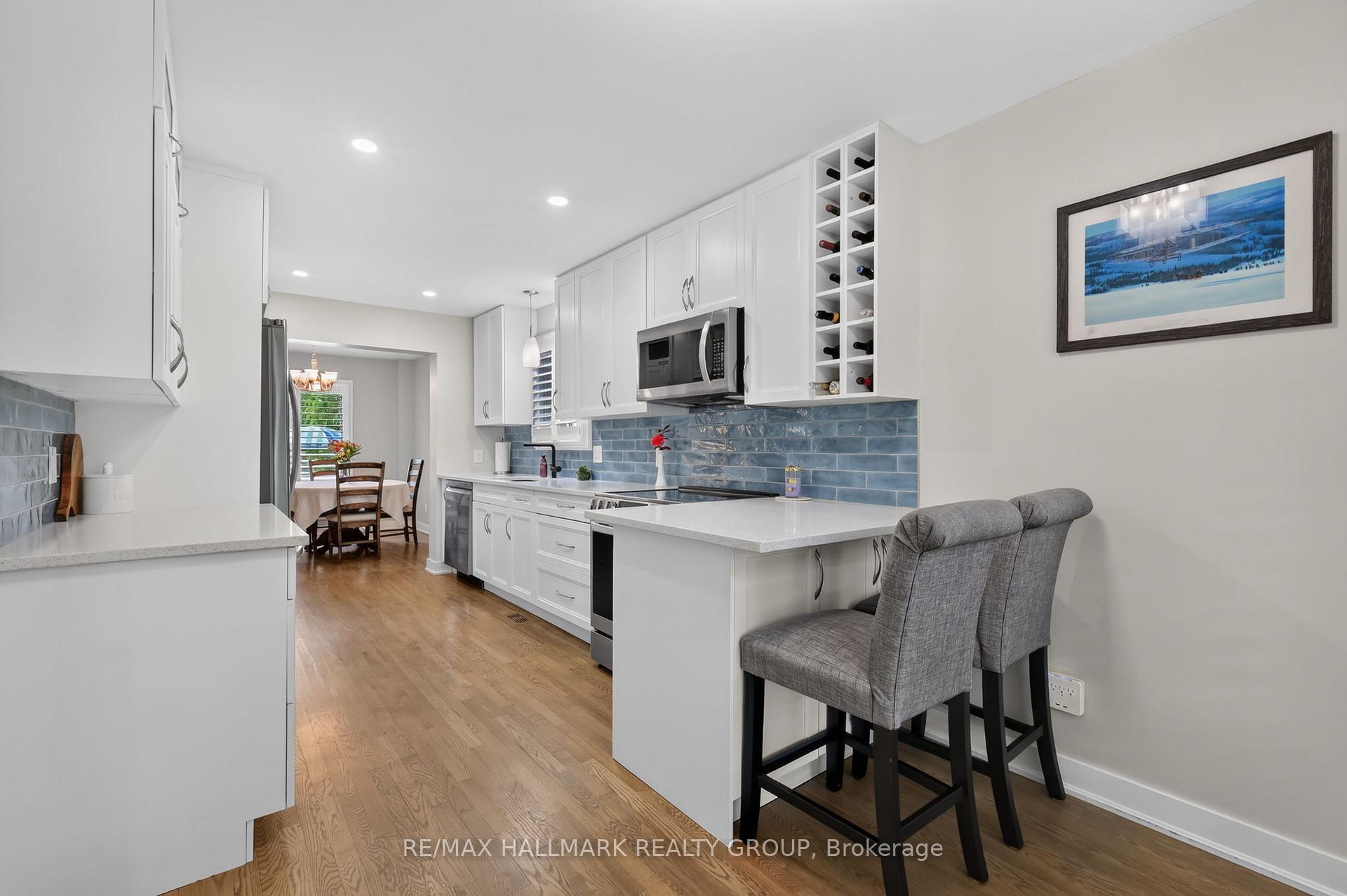 Photo 5 of 1084 St Germain Crescent, Ottawa, Convent Glen North — HOMEH