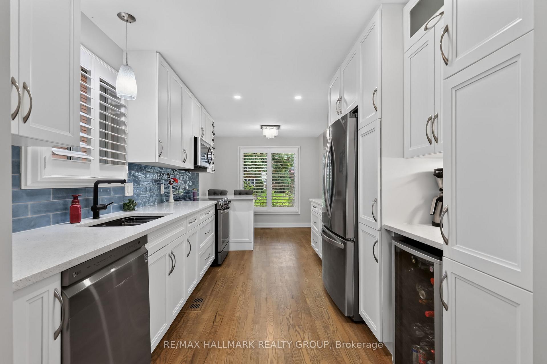 Photo 6 of 1084 St Germain Crescent, Ottawa, Convent Glen North — HOMEH