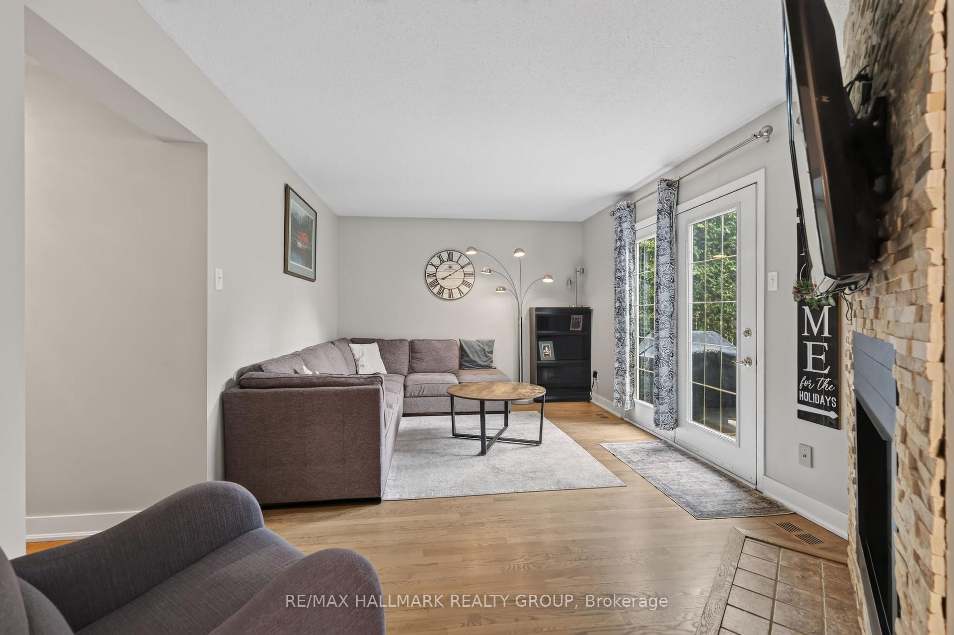 Photo 12 of 1084 St Germain Crescent, Ottawa, Convent Glen North — HOMEH
