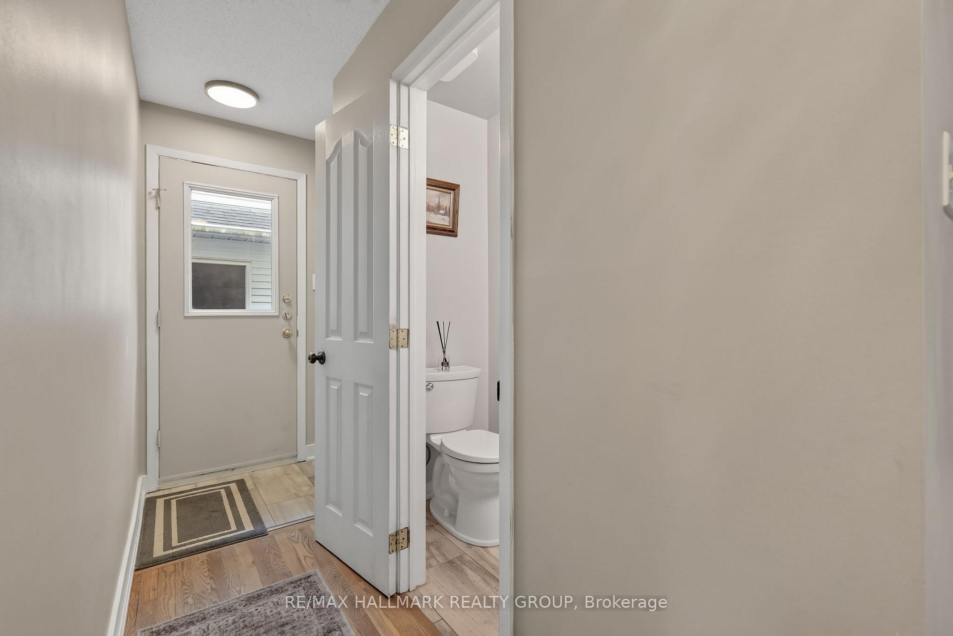 Photo 15 of 1084 St Germain Crescent, Ottawa, Convent Glen North — HOMEH