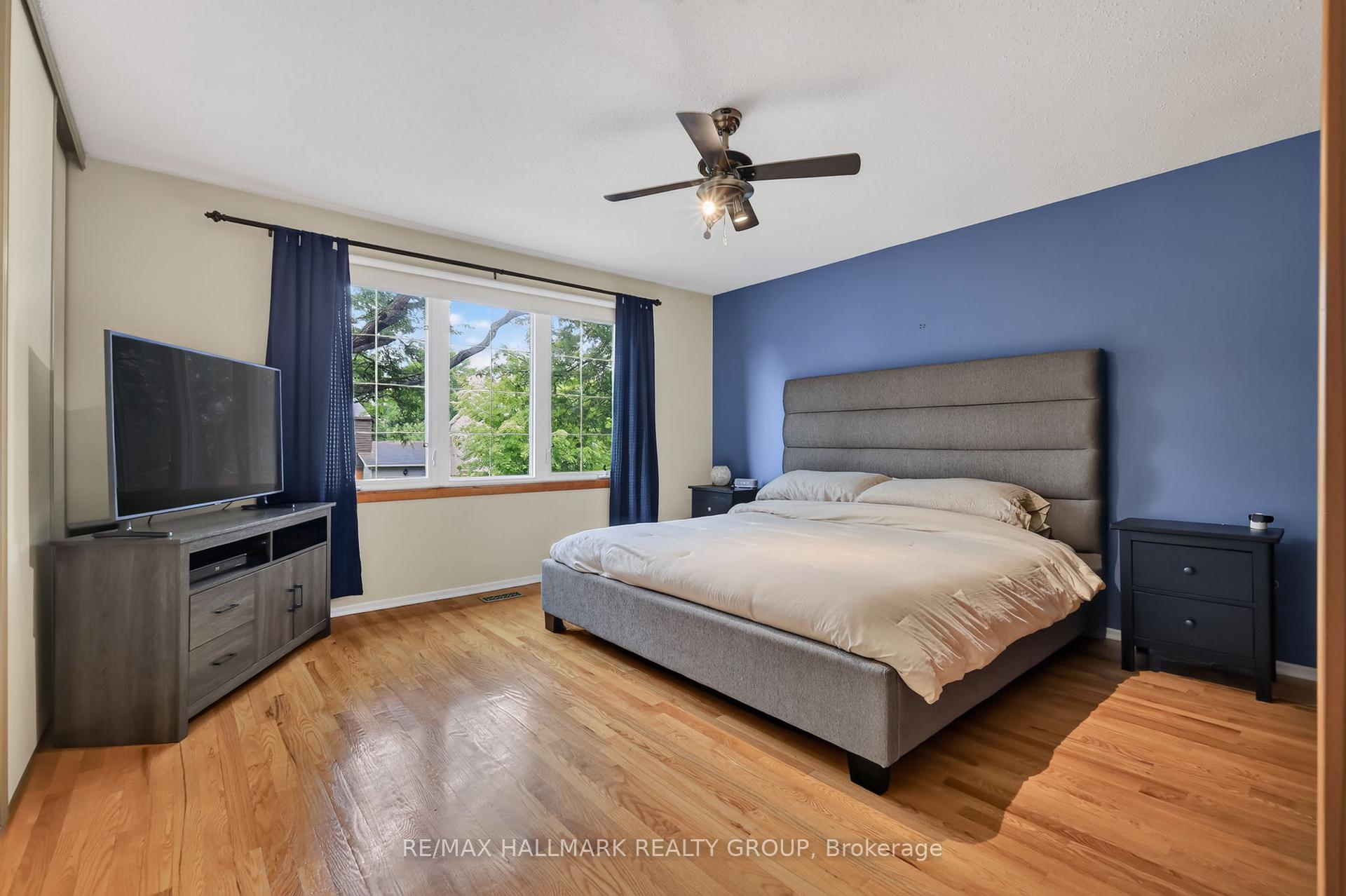 Photo 17 of 1084 St Germain Crescent, Ottawa, Convent Glen North — HOMEH