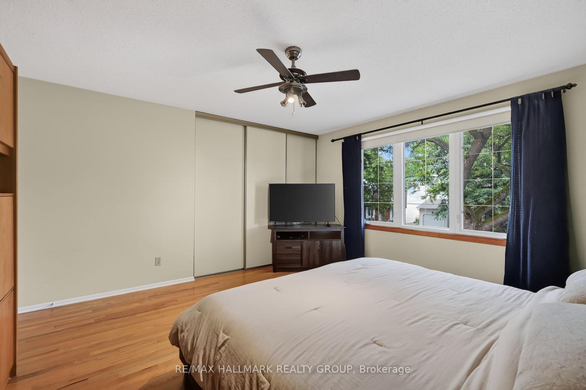 Photo 19 of 1084 St Germain Crescent, Ottawa, Convent Glen North — HOMEH
