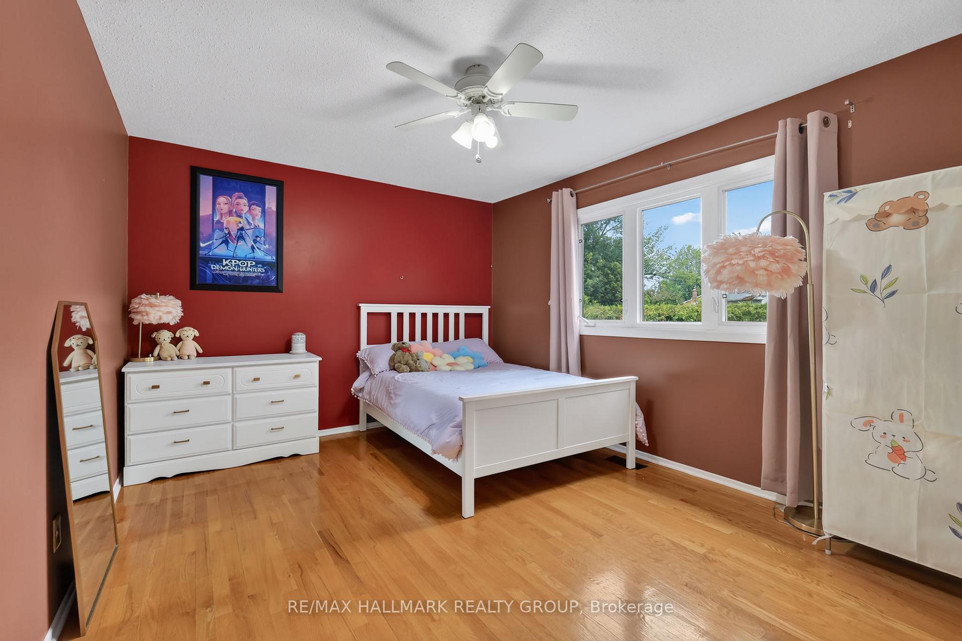 Photo 22 of 1084 St Germain Crescent, Ottawa, Convent Glen North — HOMEH