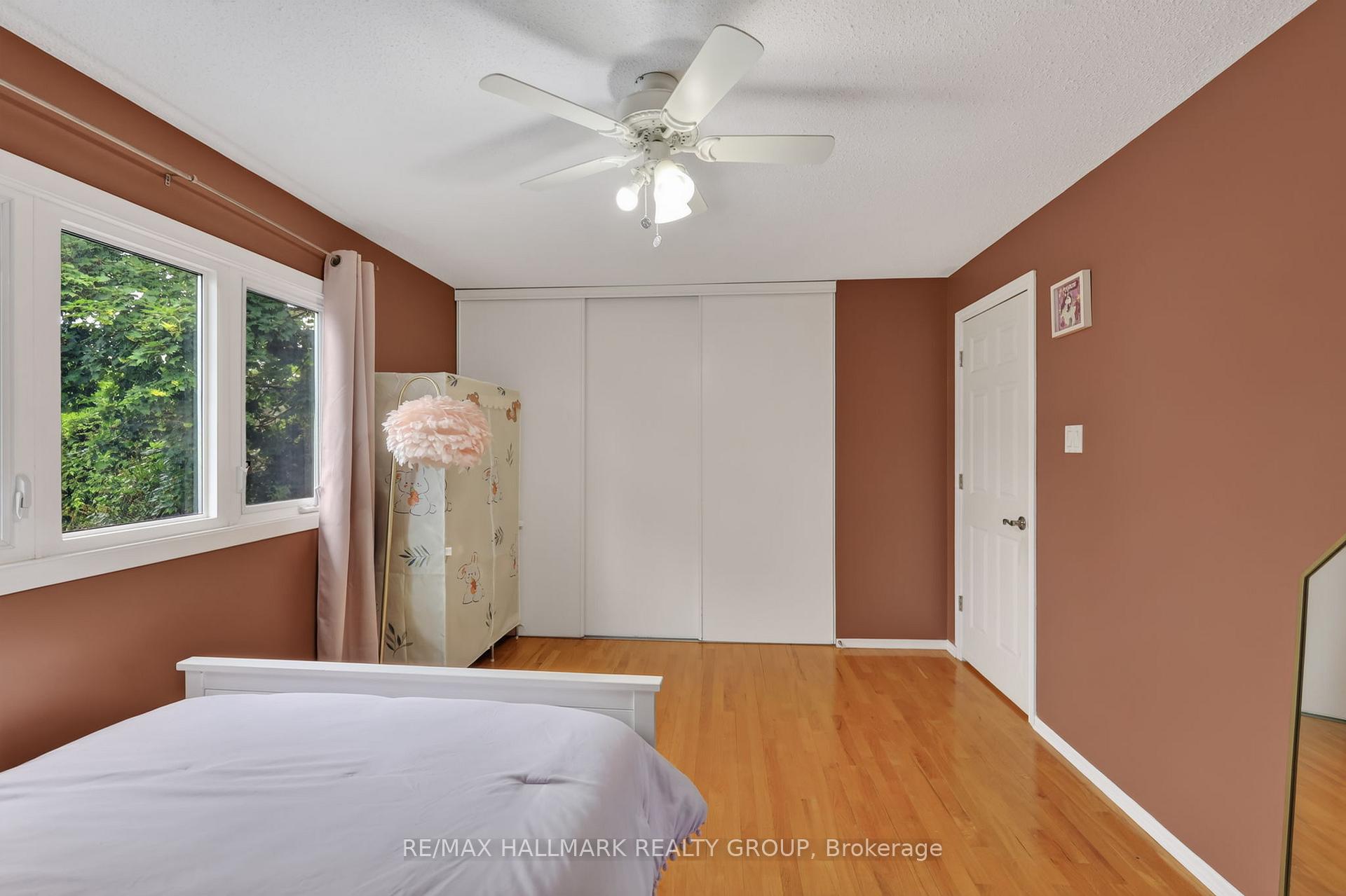 Photo 23 of 1084 St Germain Crescent, Ottawa, Convent Glen North — HOMEH
