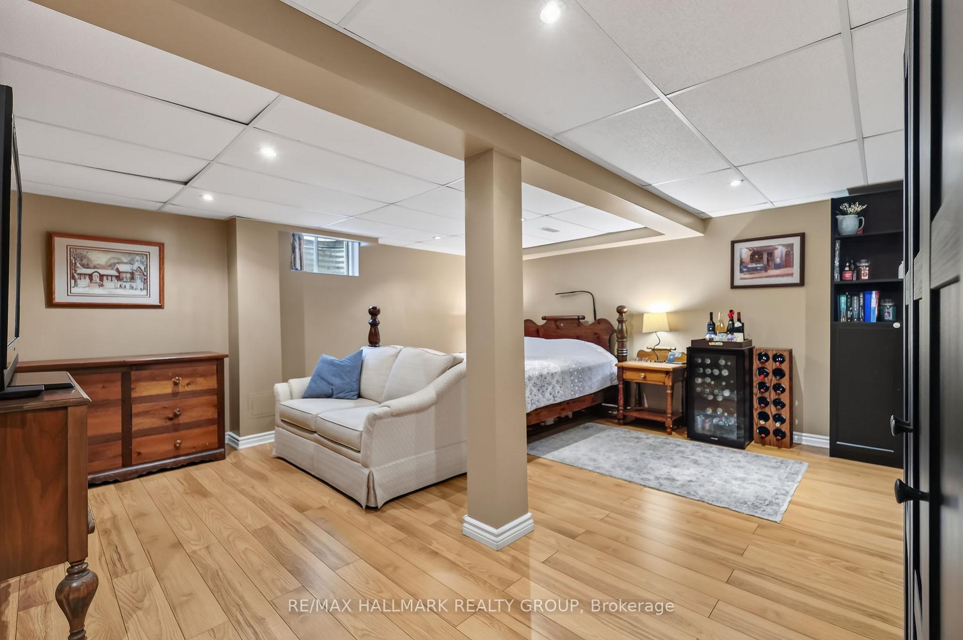 Photo 30 of 1084 St Germain Crescent, Ottawa, Convent Glen North — HOMEH