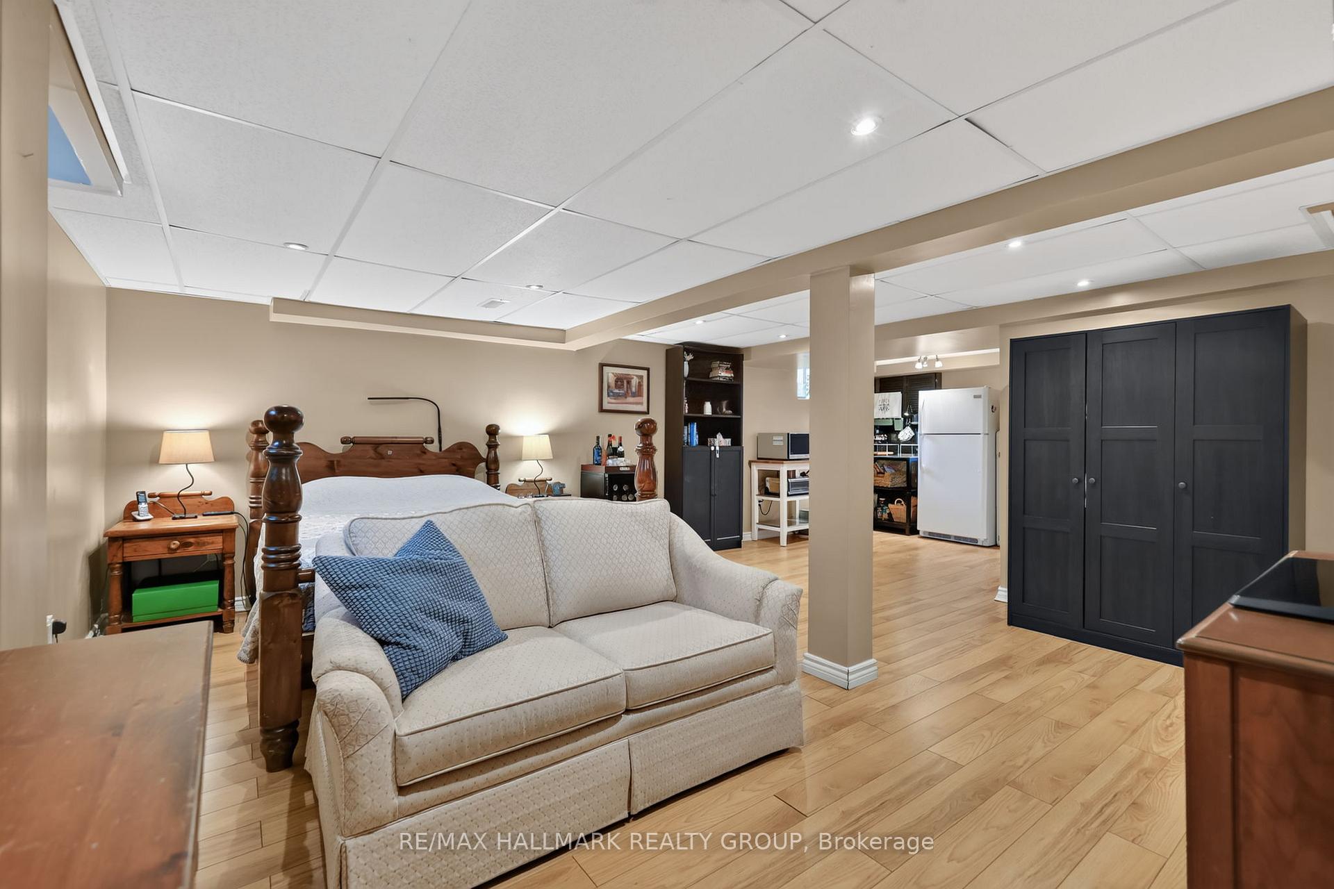 Photo 31 of 1084 St Germain Crescent, Ottawa, Convent Glen North — HOMEH
