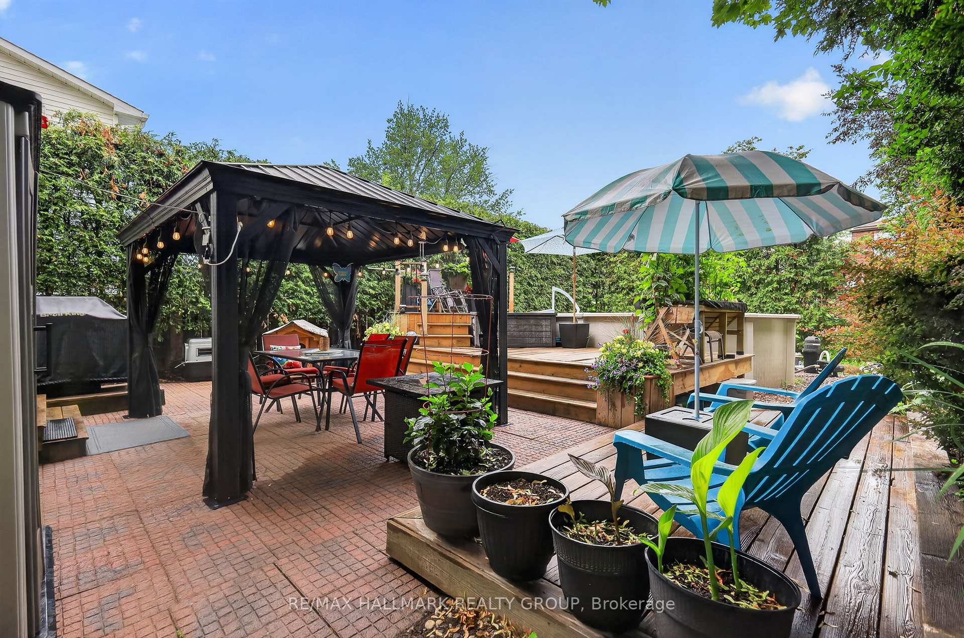 Photo 37 of 1084 St Germain Crescent, Ottawa, Convent Glen North — HOMEH