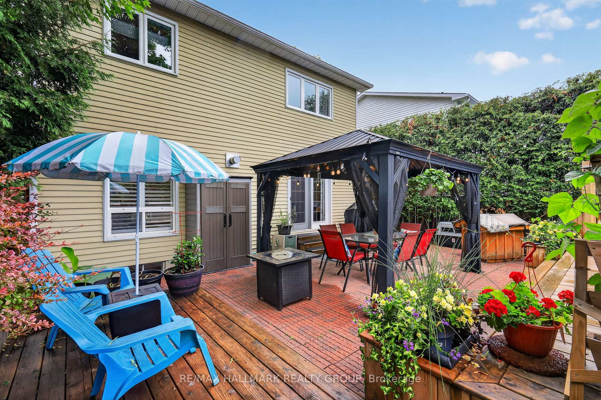 Photo 40 of 1084 St Germain Crescent, Ottawa, Convent Glen North — HOMEH