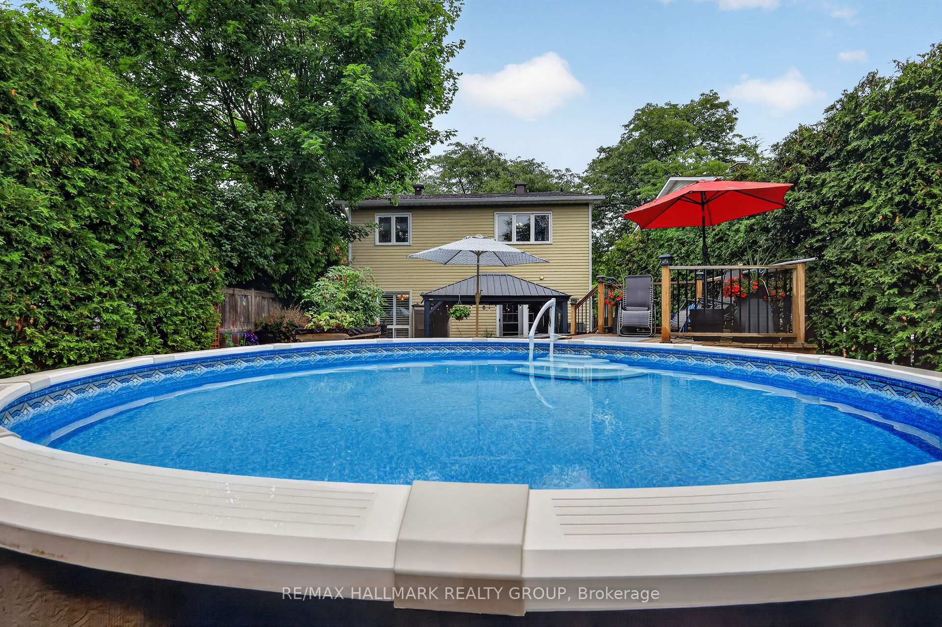 Photo 43 of 1084 St Germain Crescent, Ottawa, Convent Glen North — HOMEH