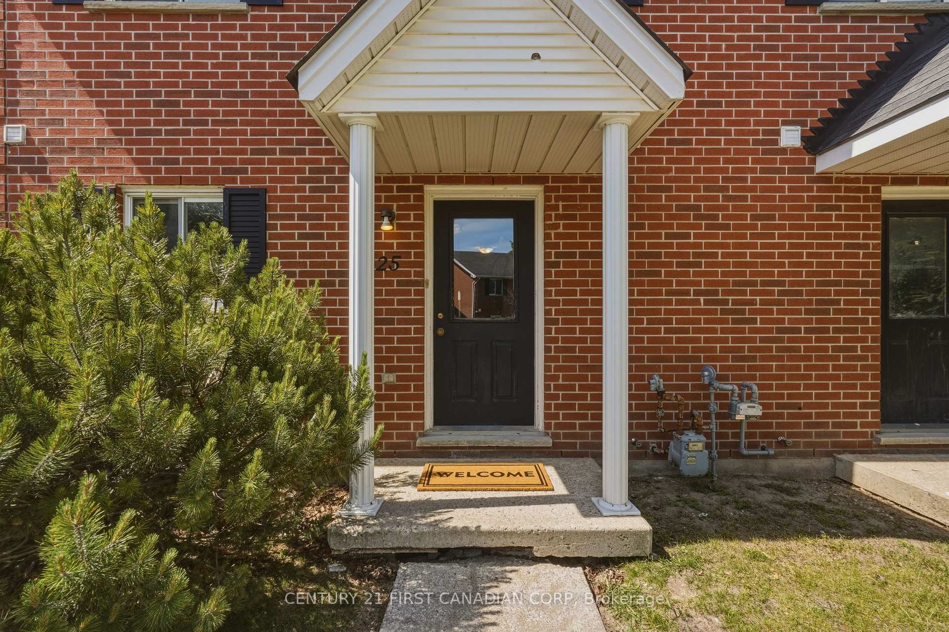 Photo 3 of Unit 25, 190 Fleming Drive, London, East D — HOMEH
