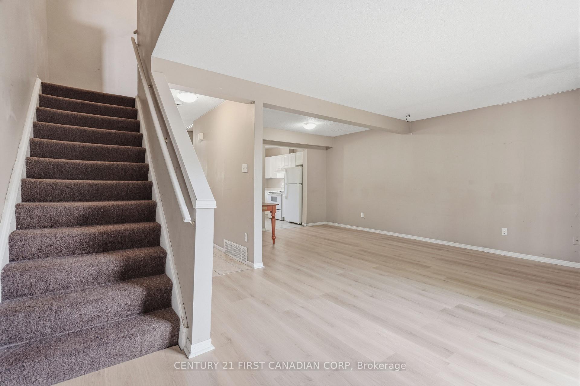 Photo 9 of Unit 25, 190 Fleming Drive, London, East D — HOMEH