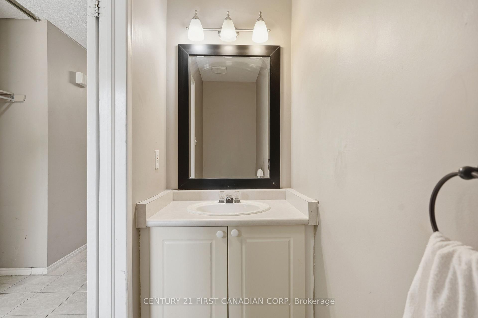 Photo 10 of Unit 25, 190 Fleming Drive, London, East D — HOMEH