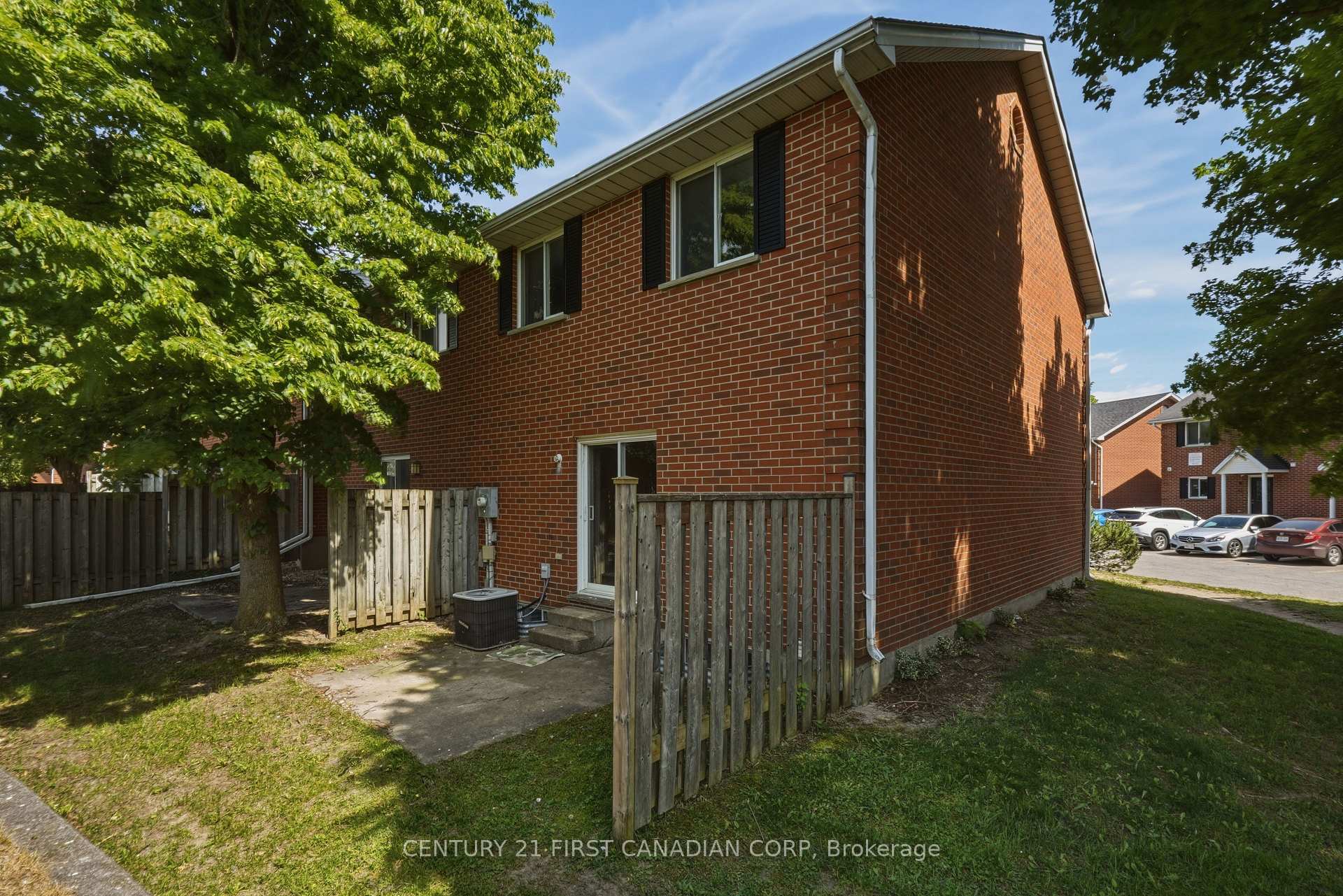 Photo 19 of Unit 25, 190 Fleming Drive, London, East D — HOMEH