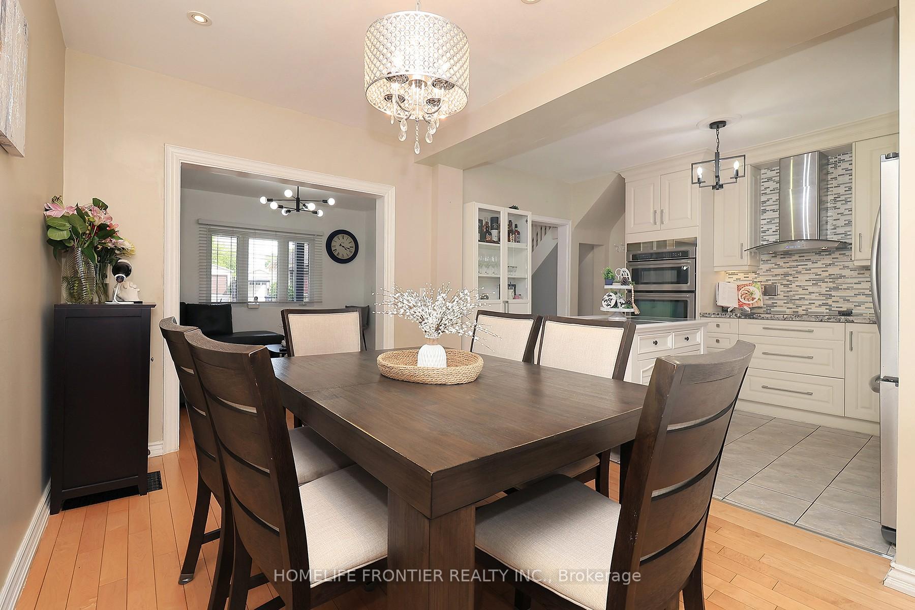 Photo 7 of 12 Porter Avenue, Toronto, Rockcliffe-Smythe — HOMEH