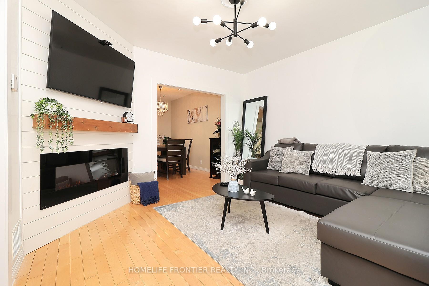 Photo 9 of 12 Porter Avenue, Toronto, Rockcliffe-Smythe — HOMEH