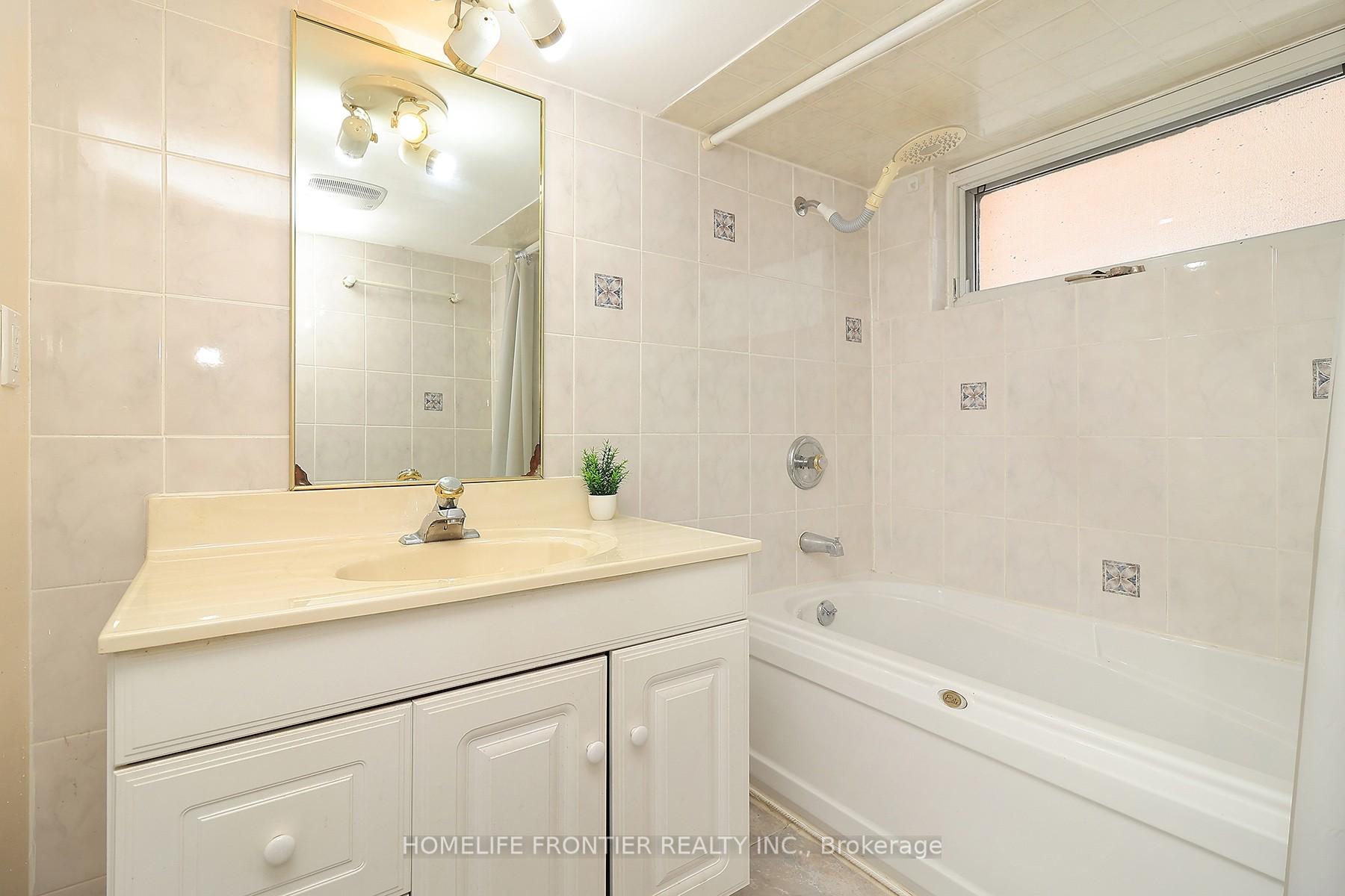 Photo 17 of 12 Porter Avenue, Toronto, Rockcliffe-Smythe — HOMEH