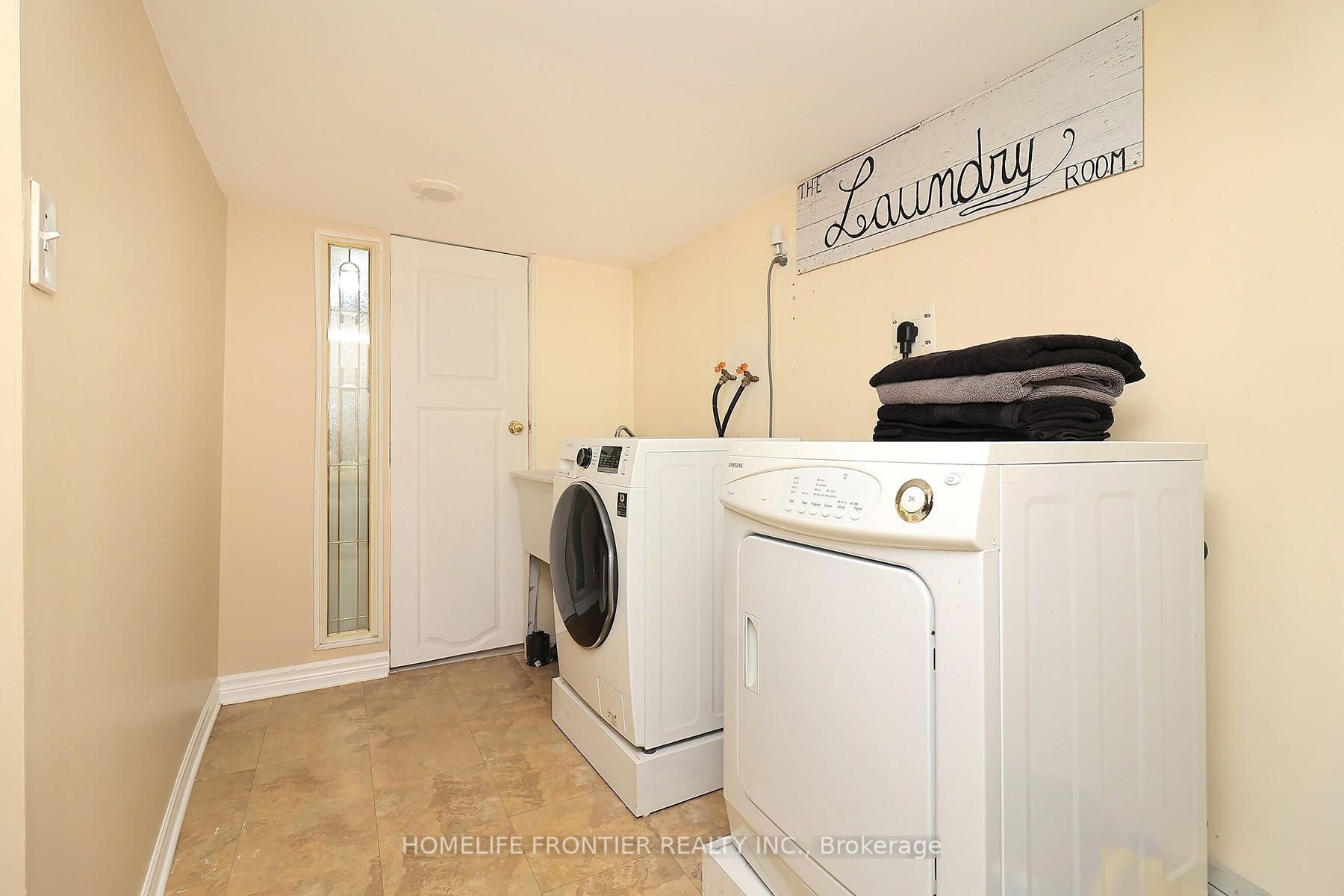 Photo 19 of 12 Porter Avenue, Toronto, Rockcliffe-Smythe — HOMEH
