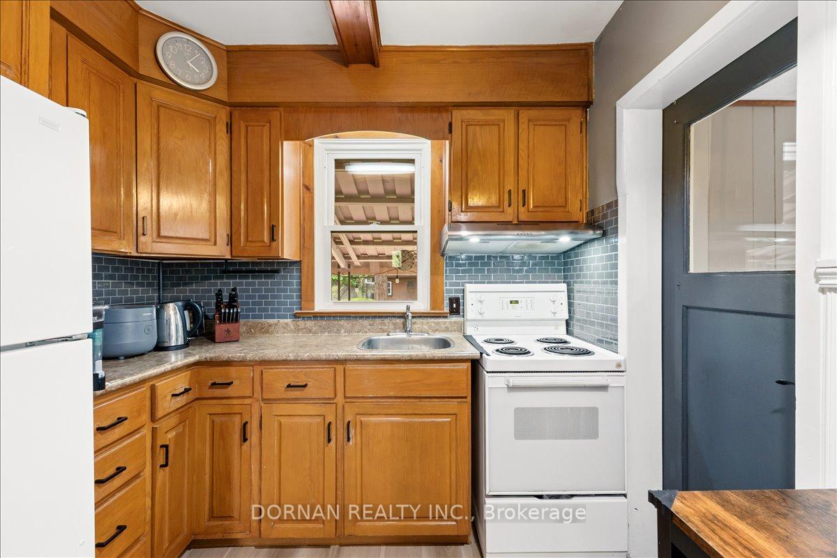 Photo 13 of 470 King Street E, Oshawa, O'Neill — HOMEH