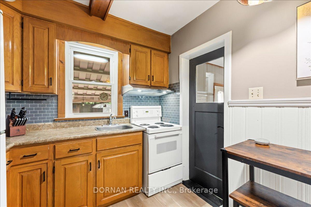 Photo 14 of 470 King Street E, Oshawa, O'Neill — HOMEH