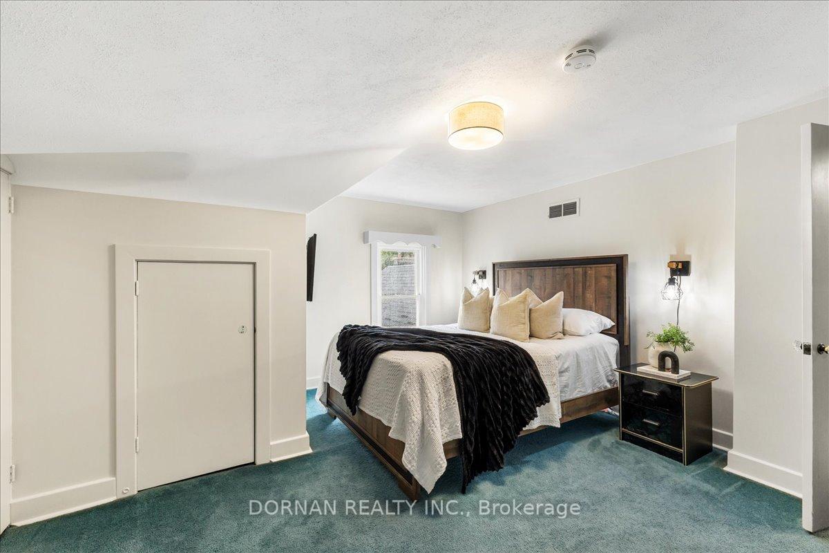 Photo 15 of 470 King Street E, Oshawa, O'Neill — HOMEH