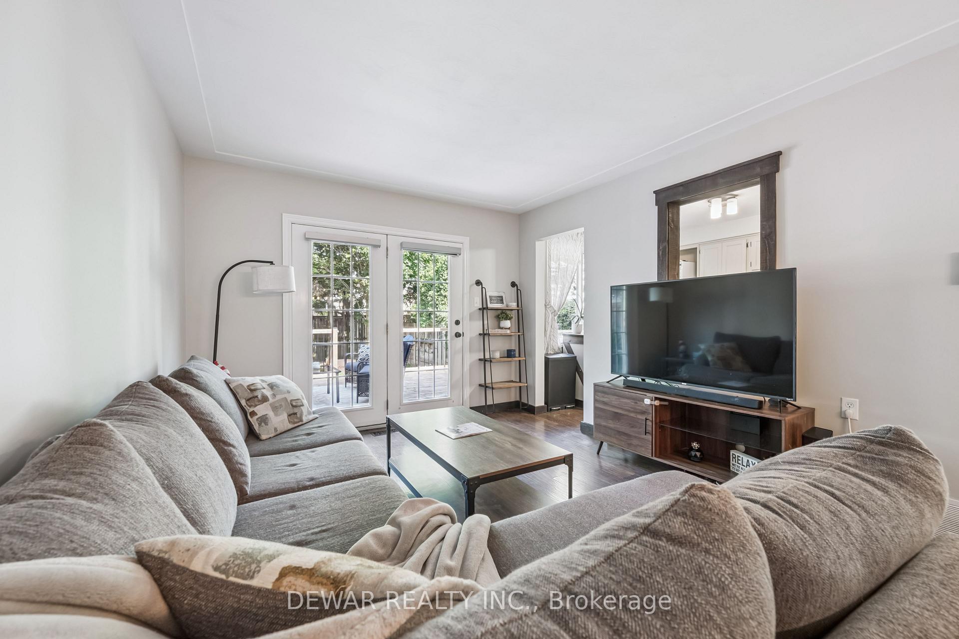 Photo 13 of Unit 3, 13 Centre Street, Woolwich, Elmira — HOMEH
