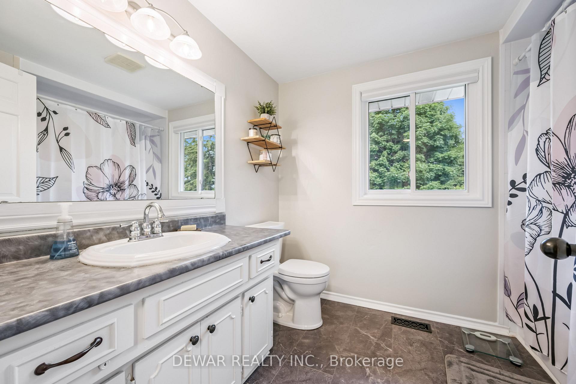 Photo 27 of Unit 3, 13 Centre Street, Woolwich, Elmira — HOMEH