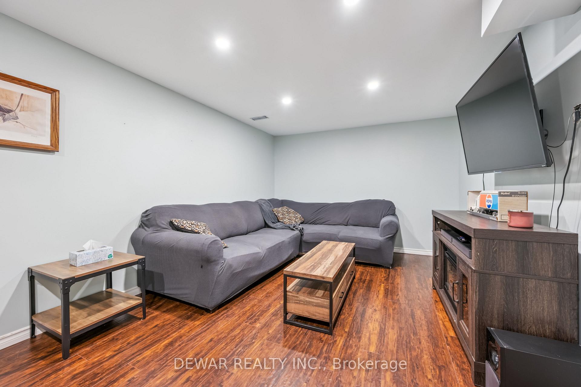 Photo 31 of Unit 3, 13 Centre Street, Woolwich, Elmira — HOMEH