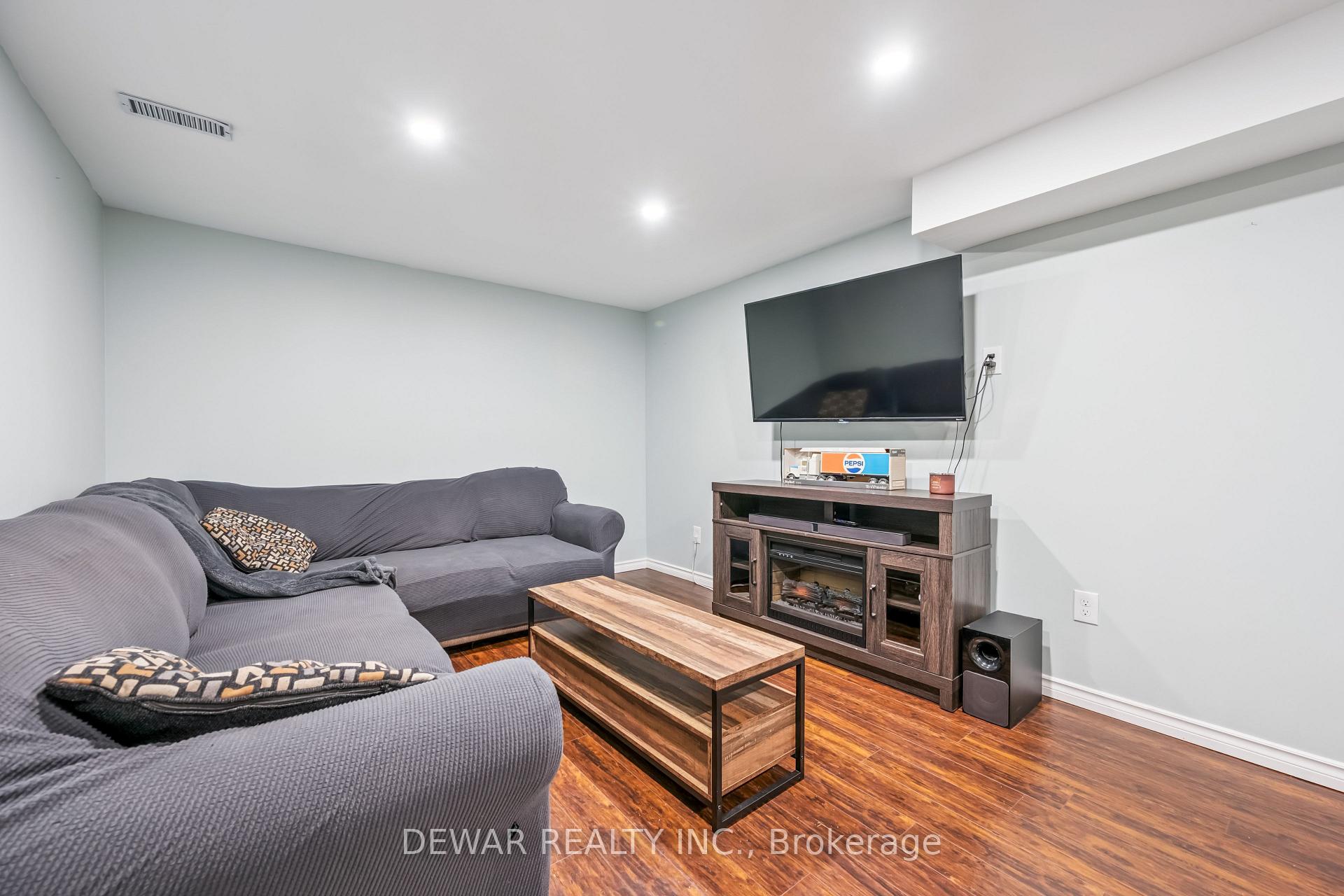 Photo 32 of Unit 3, 13 Centre Street, Woolwich, Elmira — HOMEH