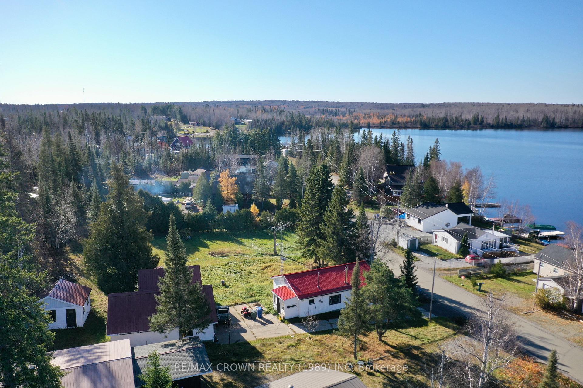 Photo 5 of Unit Moonbeam, 42 Lefebvre Peninsula Road, Kapuskasing — HOMEH