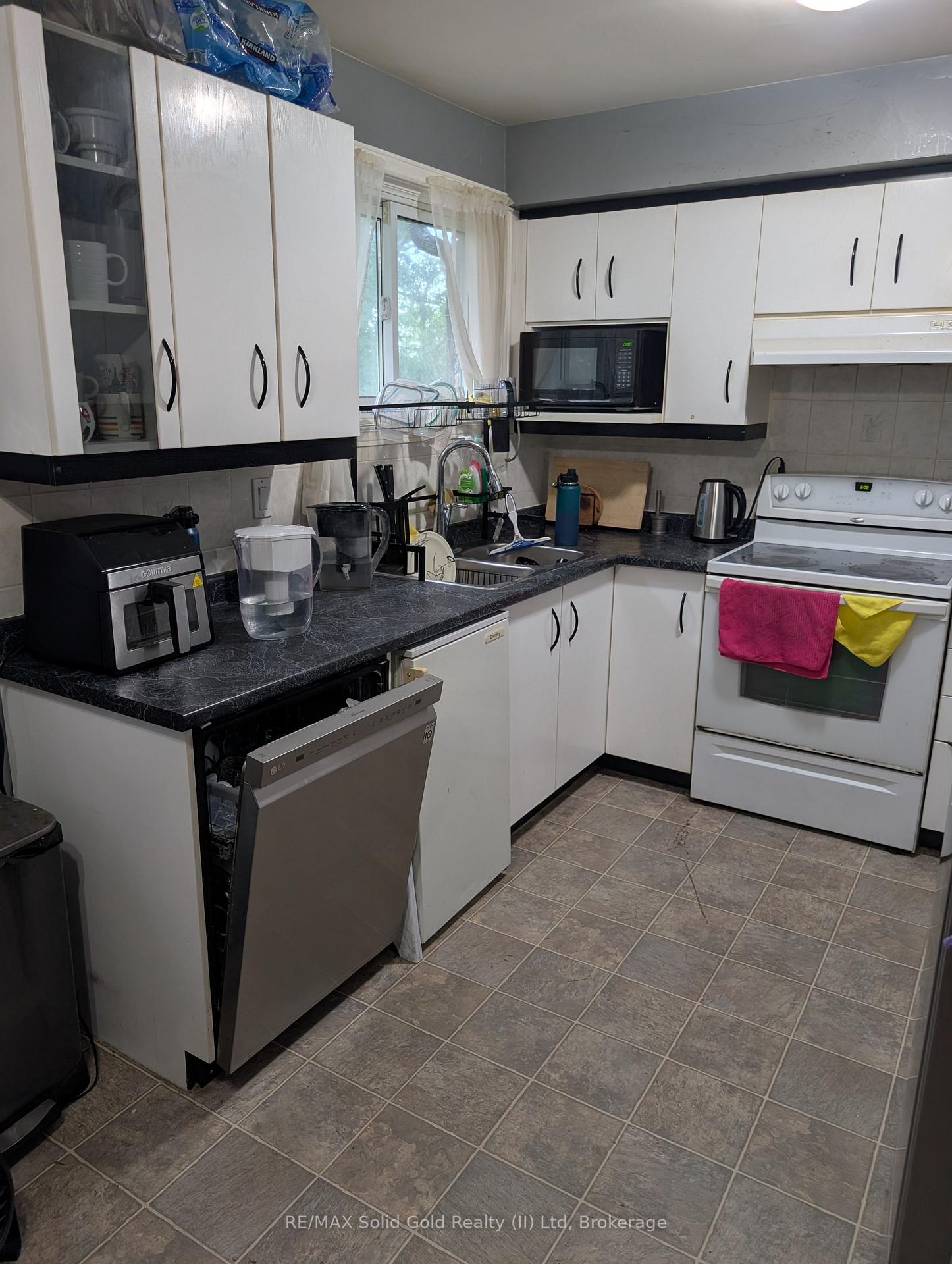 Photo 11 of Unit 15, 70 Morgan Avenue, Kitchener, Chicopee/Freeport — HOMEH