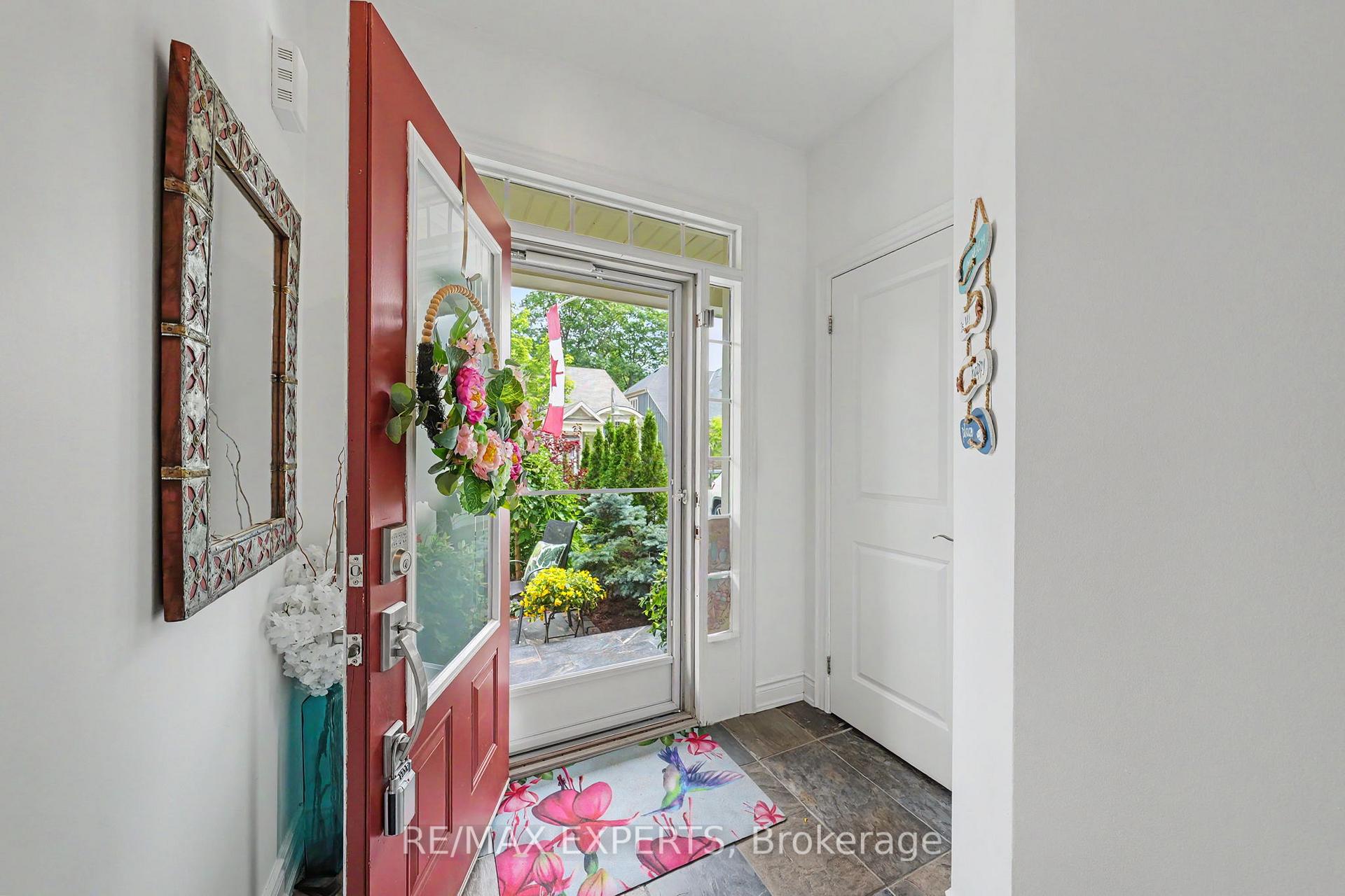 Photo 4 of 58 Savannah Crescent, Wasaga Beach — HOMEH