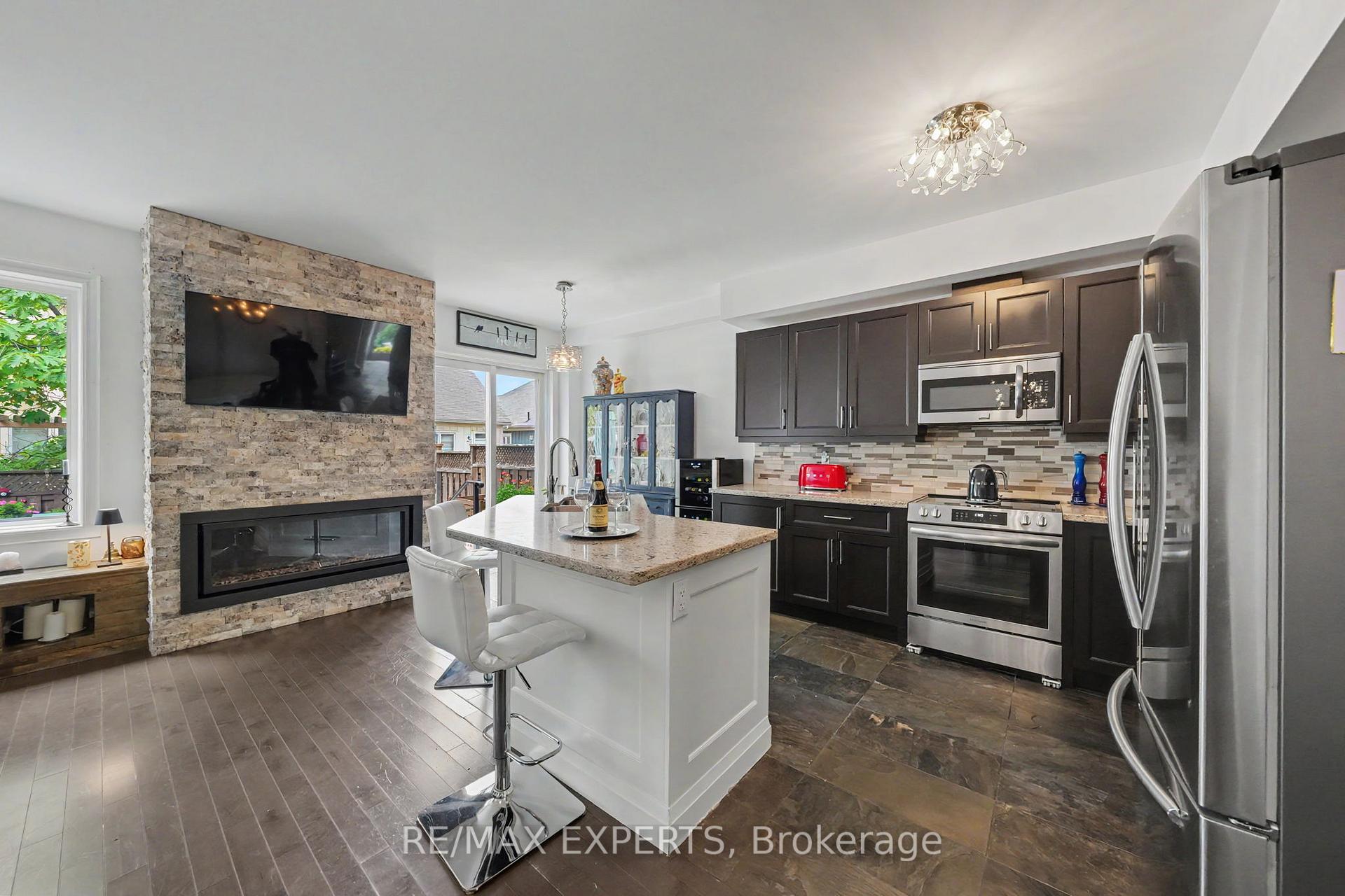 Photo 8 of 58 Savannah Crescent, Wasaga Beach — HOMEH