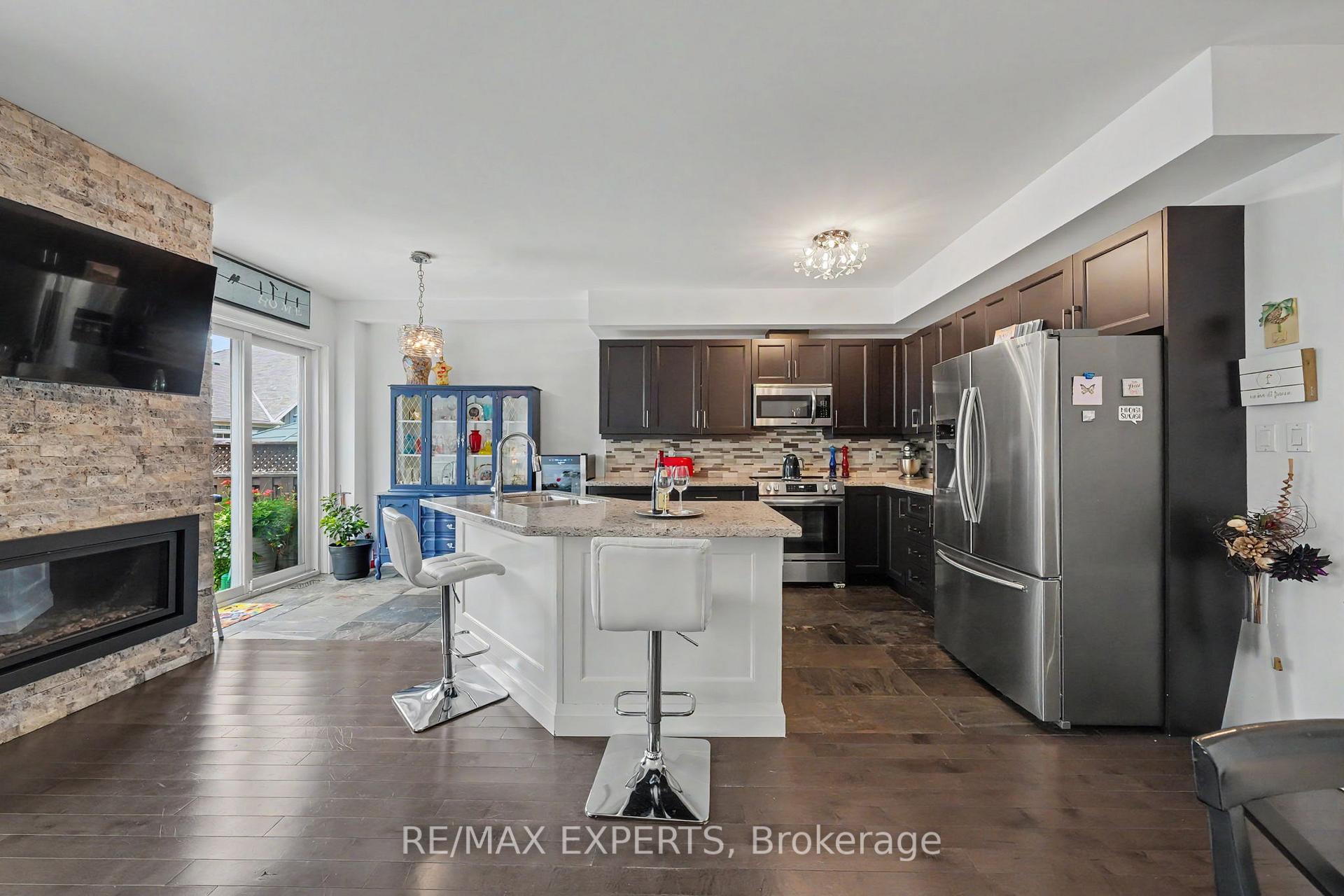 Photo 9 of 58 Savannah Crescent, Wasaga Beach — HOMEH