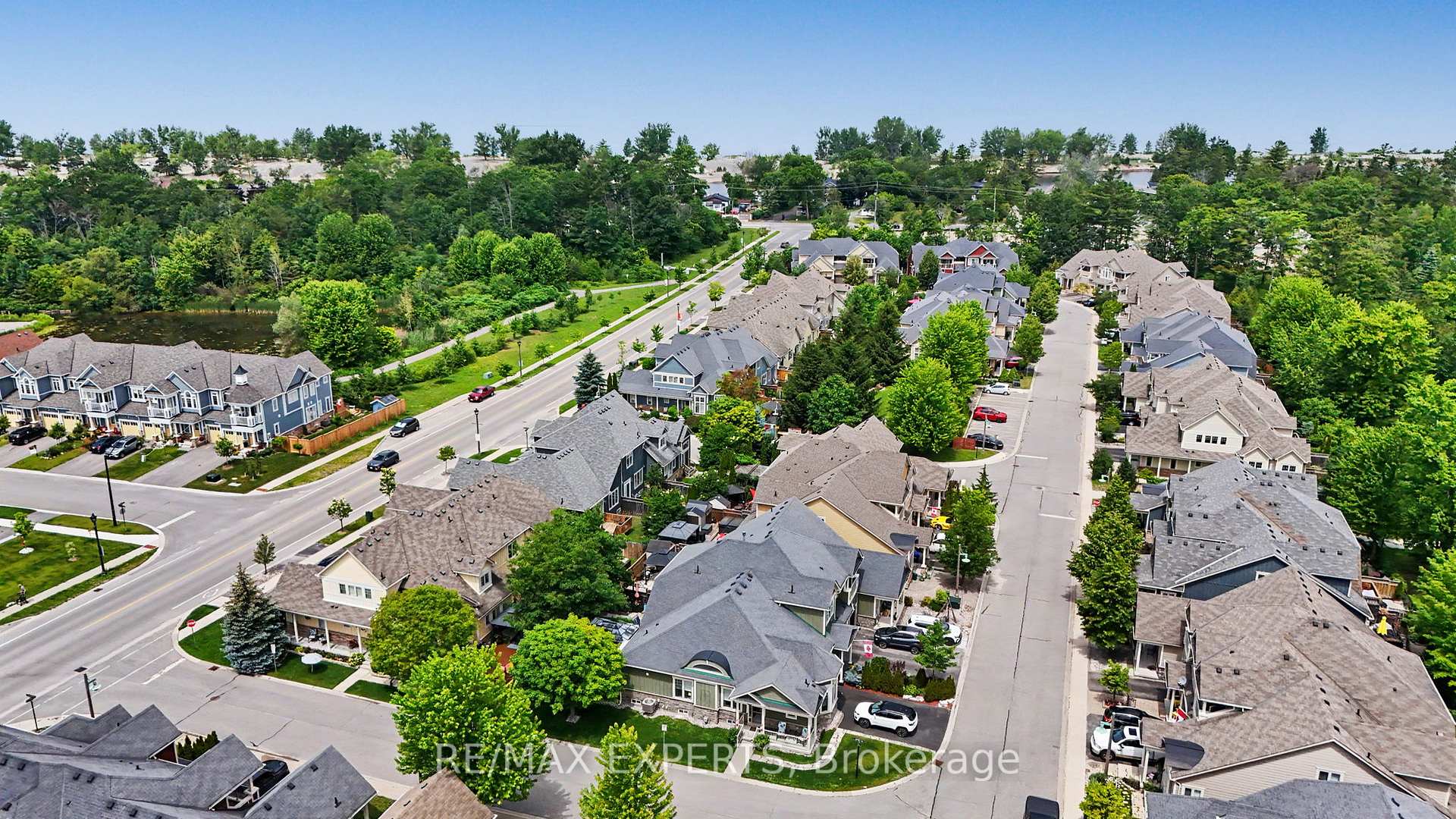 Photo 39 of 58 Savannah Crescent, Wasaga Beach — HOMEH