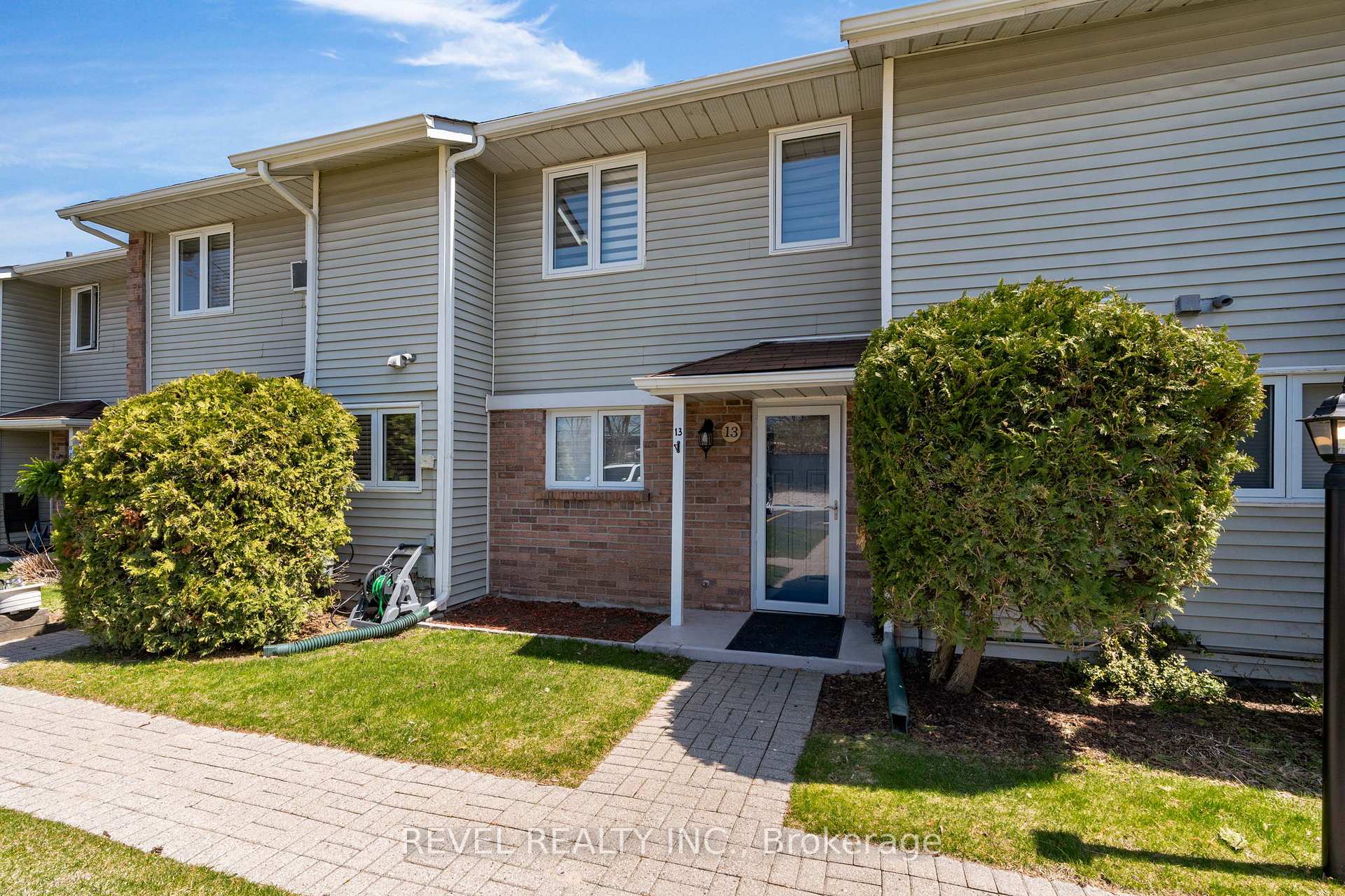 Photo 2 of Unit 13, 39 28th Street S, Wasaga Beach — HOMEH