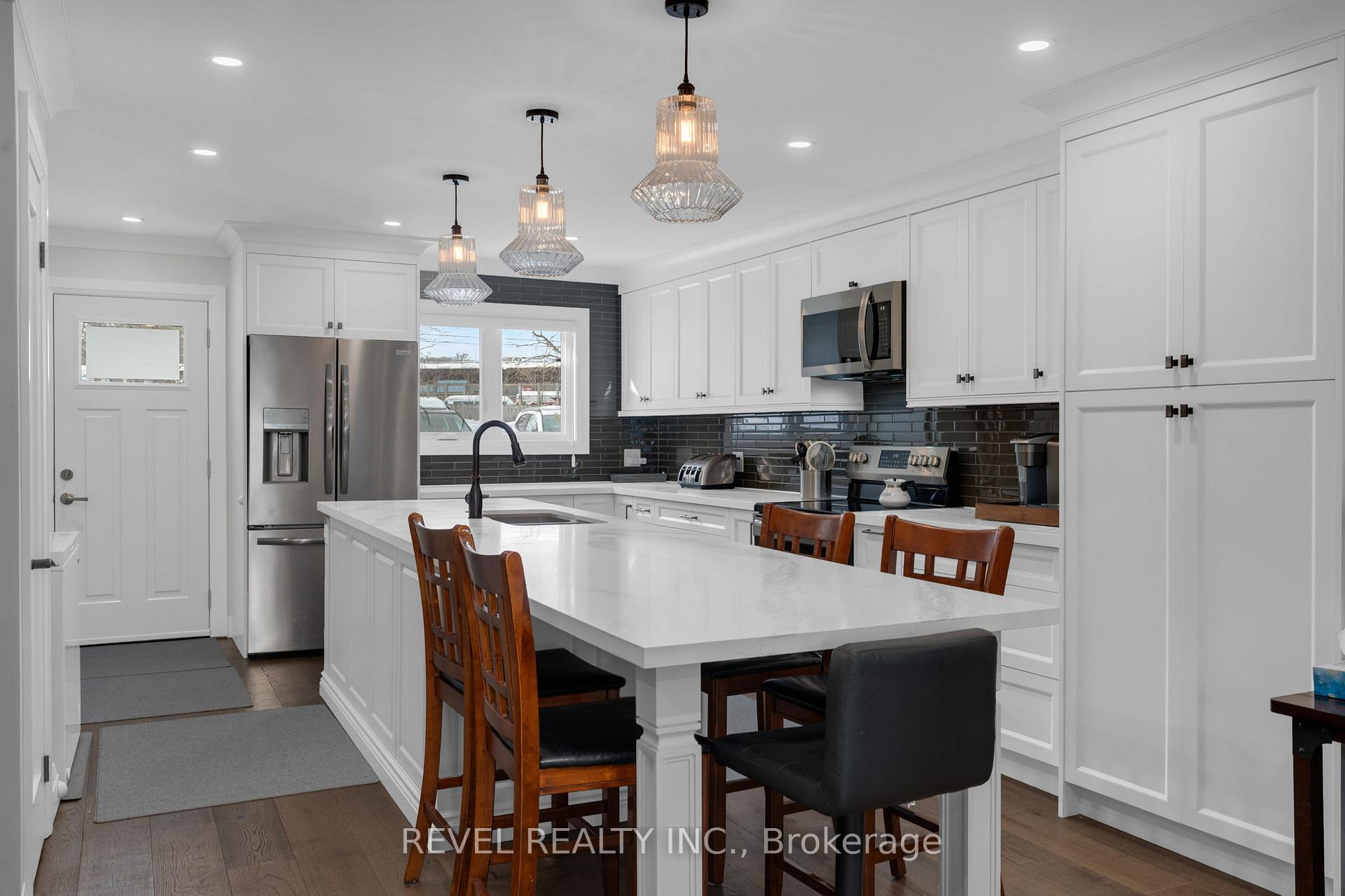 Photo 8 of Unit 13, 39 28th Street S, Wasaga Beach — HOMEH