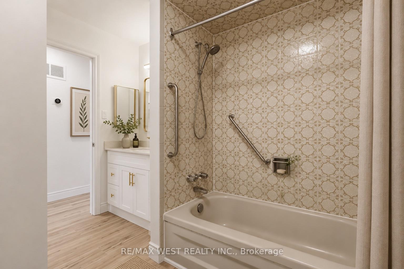 Photo 15 of 95 Crayford Drive, Scarborough, Steeles — HOMEH